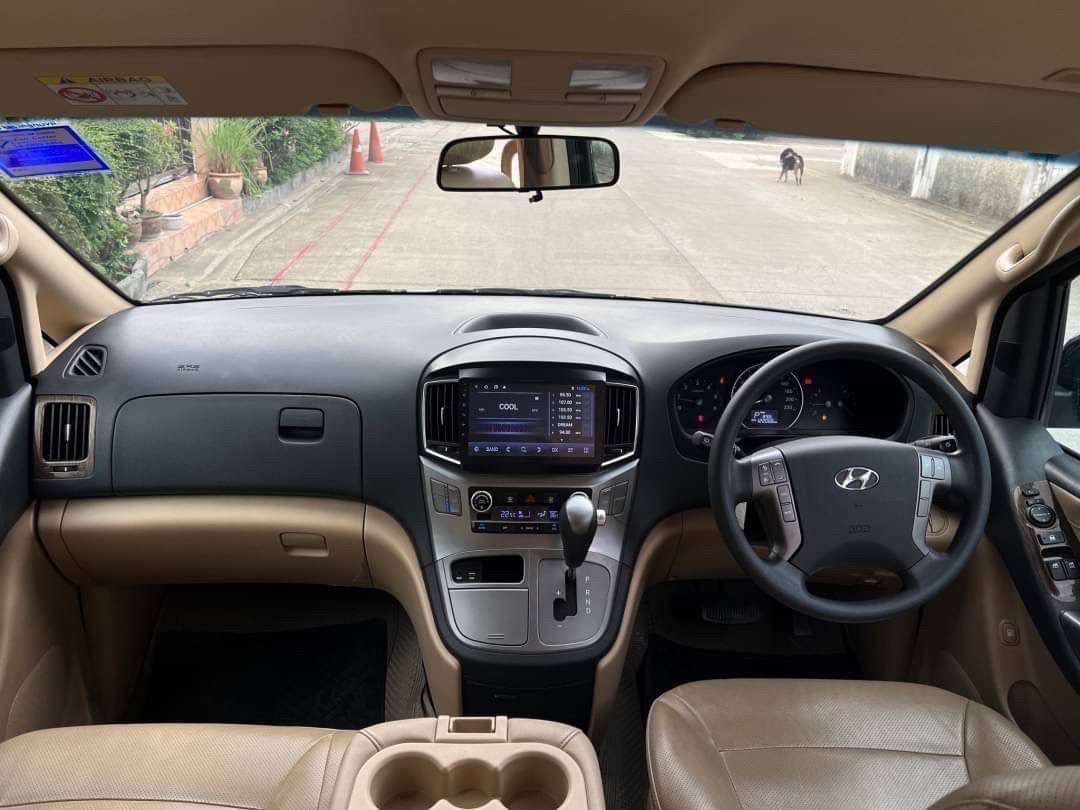 2019 Hyundai H-1 2.5 รุ่น Elite Van