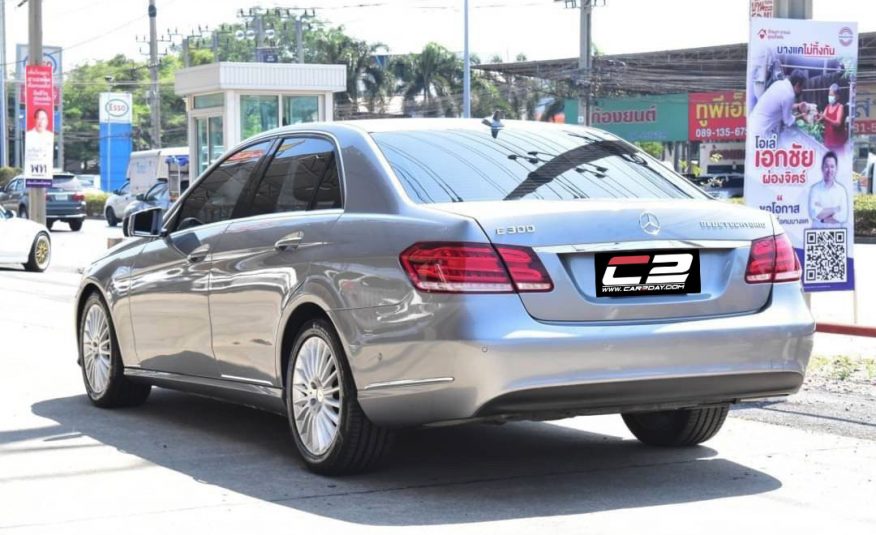 2015 Mercedes-Benz E300 BLUETEC HYBRID