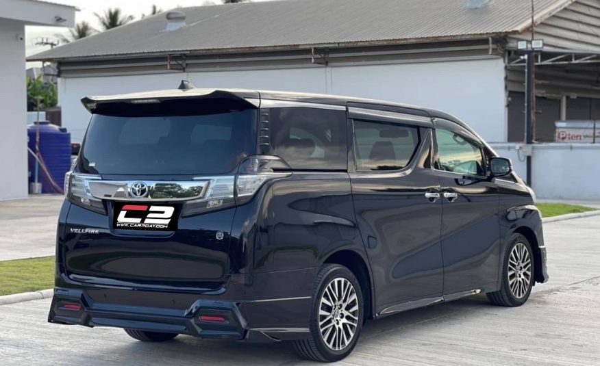 2015 Toyota Vellfire 2.5 ZG Edition