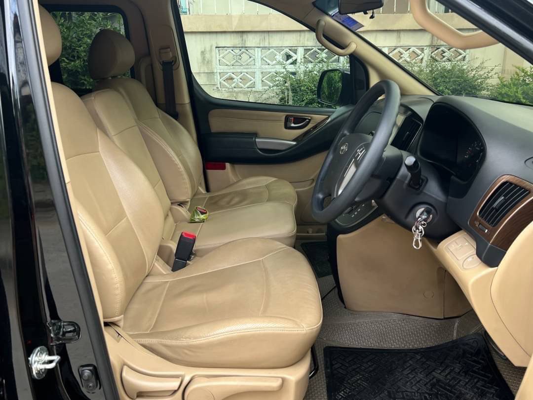 2019 Hyundai H-1 2.5 รุ่น Elite Van