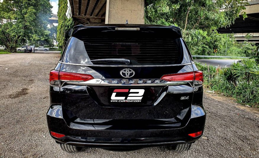 2018 TOYOTA FORTUNER 2.4 V