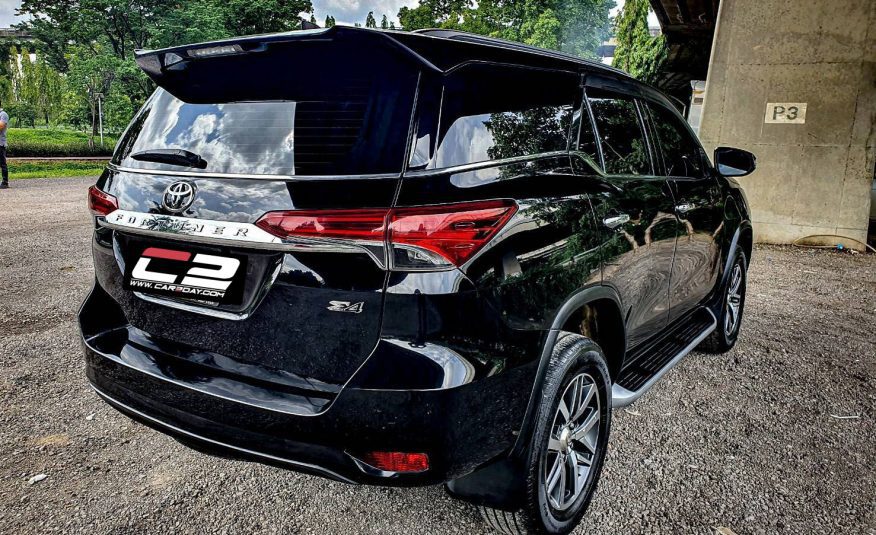 2018 TOYOTA FORTUNER 2.4 V