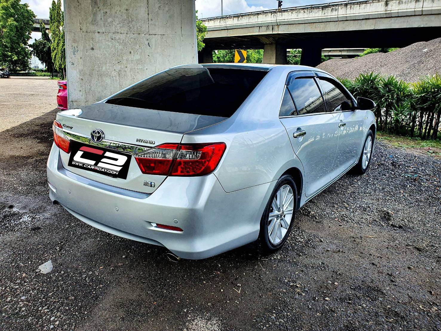 TOYOTA CAMRY 2.5 HV HYBRID DVD
