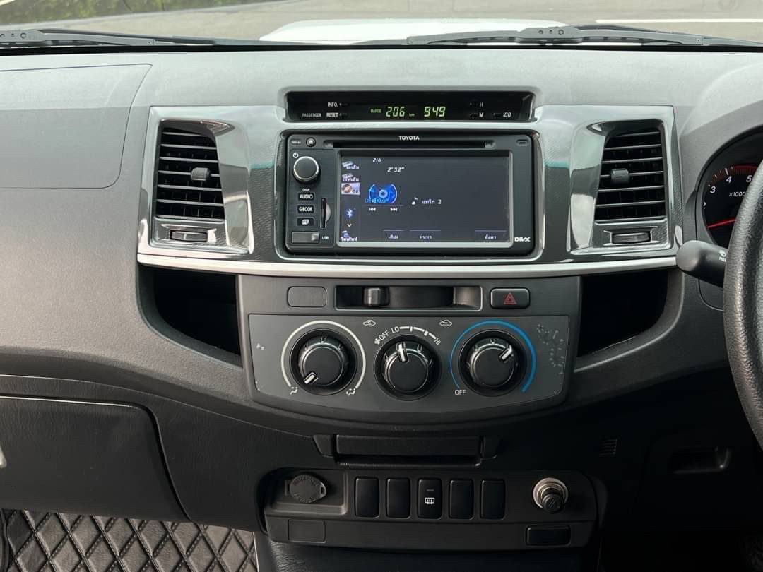 2012 TOYOTA VIGO CHAMP Pickup 4dr DCab Prerunner G Auto 5sp RWD