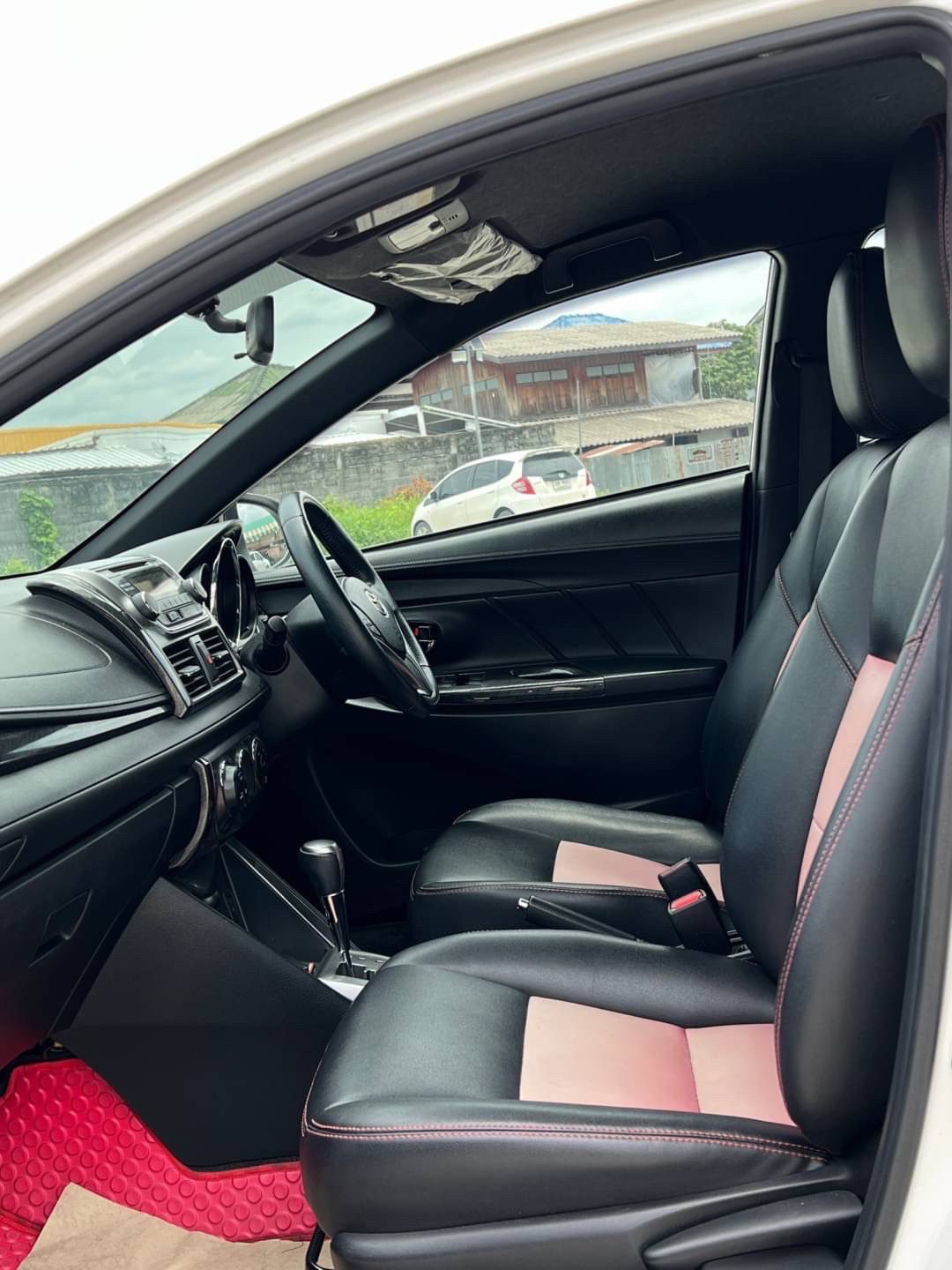 2015 TOYOTA YARIS 1.2G