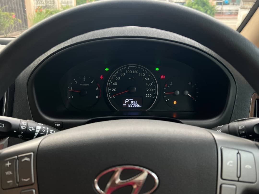 2019 Hyundai H-1 2.5 รุ่น Elite Van
