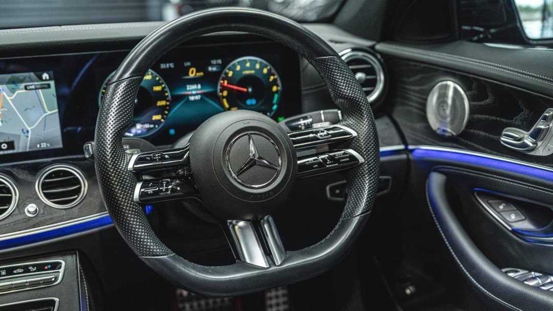 2021 Mercedes-Benz E300e AMG Dynamic Plug-in Hybrid (Facelift)