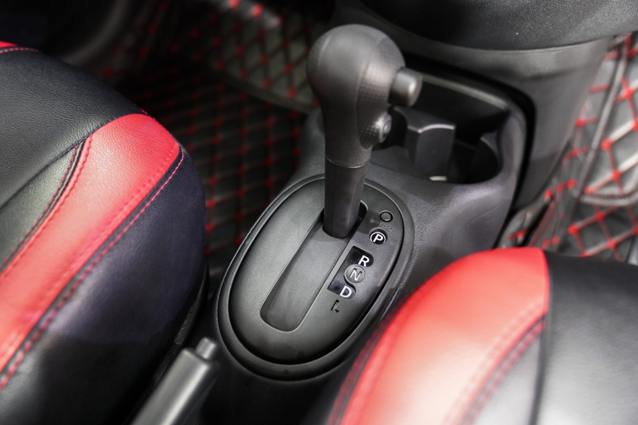 2018 NISSAN MARCH 1.2 E AT