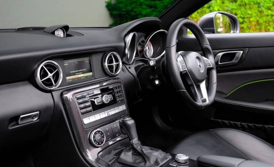 2015 Mercedez-Benz SLK 200 AMG