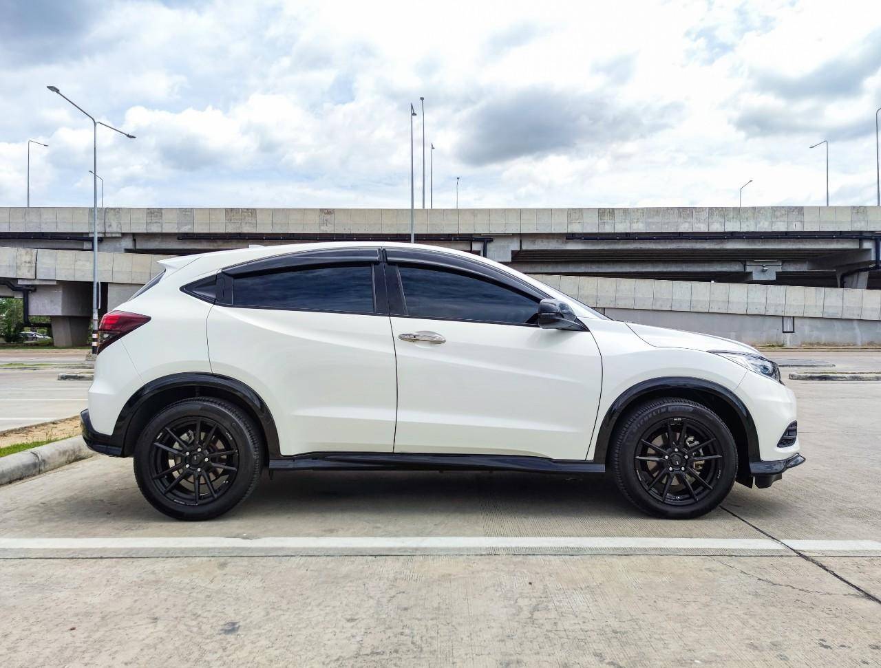 2019 HONDA HRV 1.8 RS