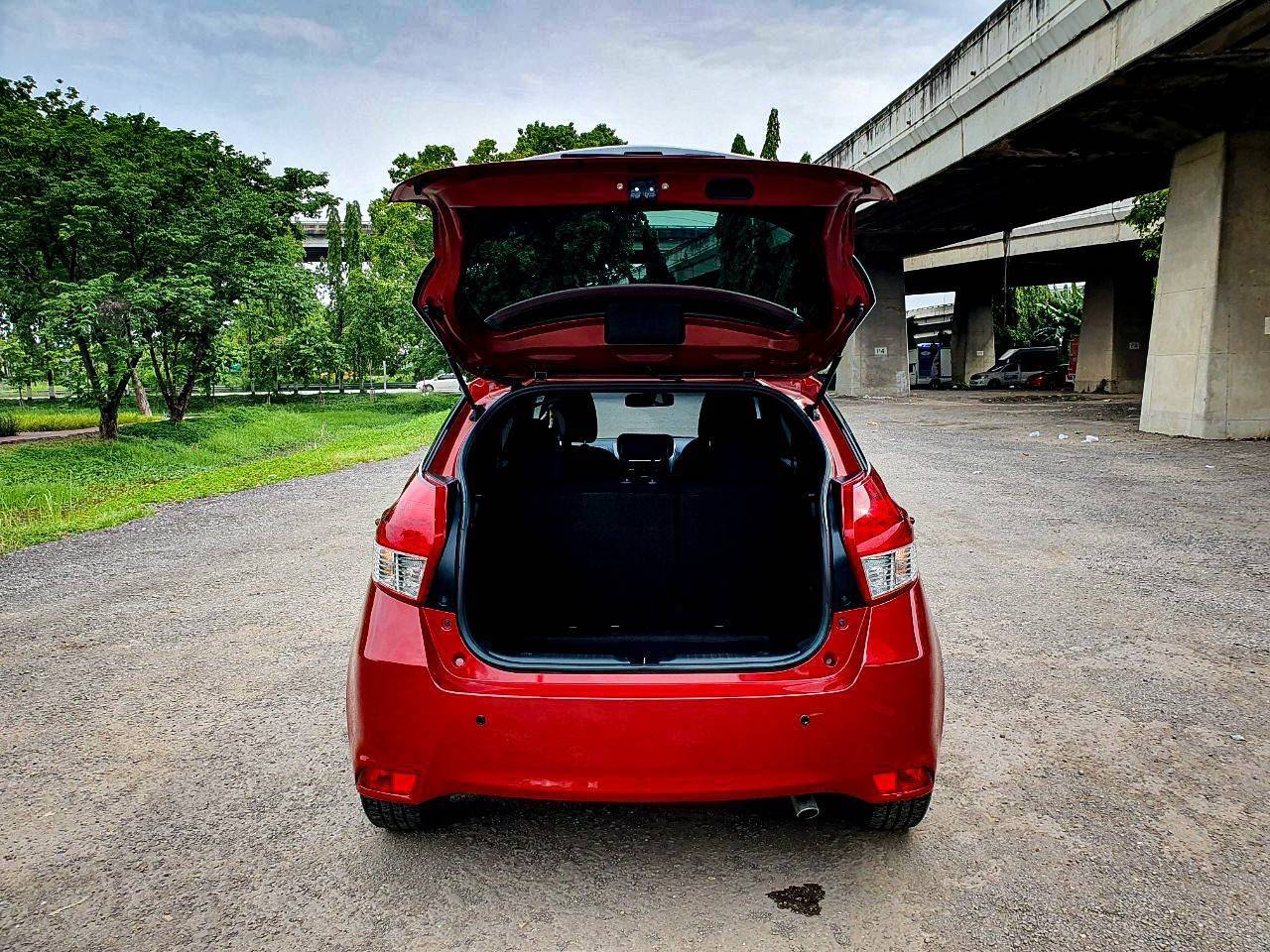 2014 TOYOTA YARIS ECO 1.2 E