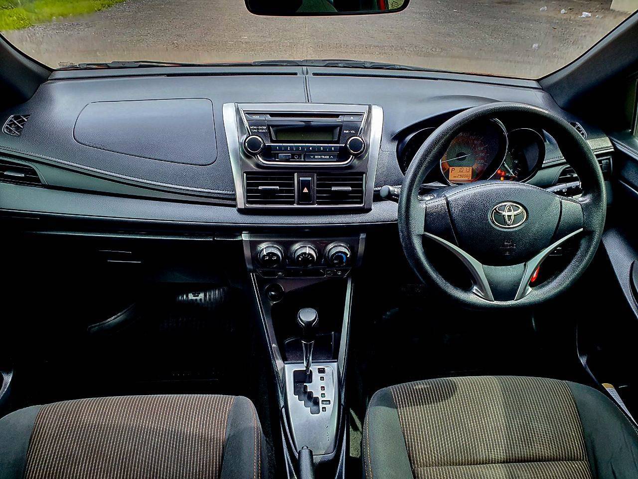 2014 TOYOTA YARIS ECO 1.2 E