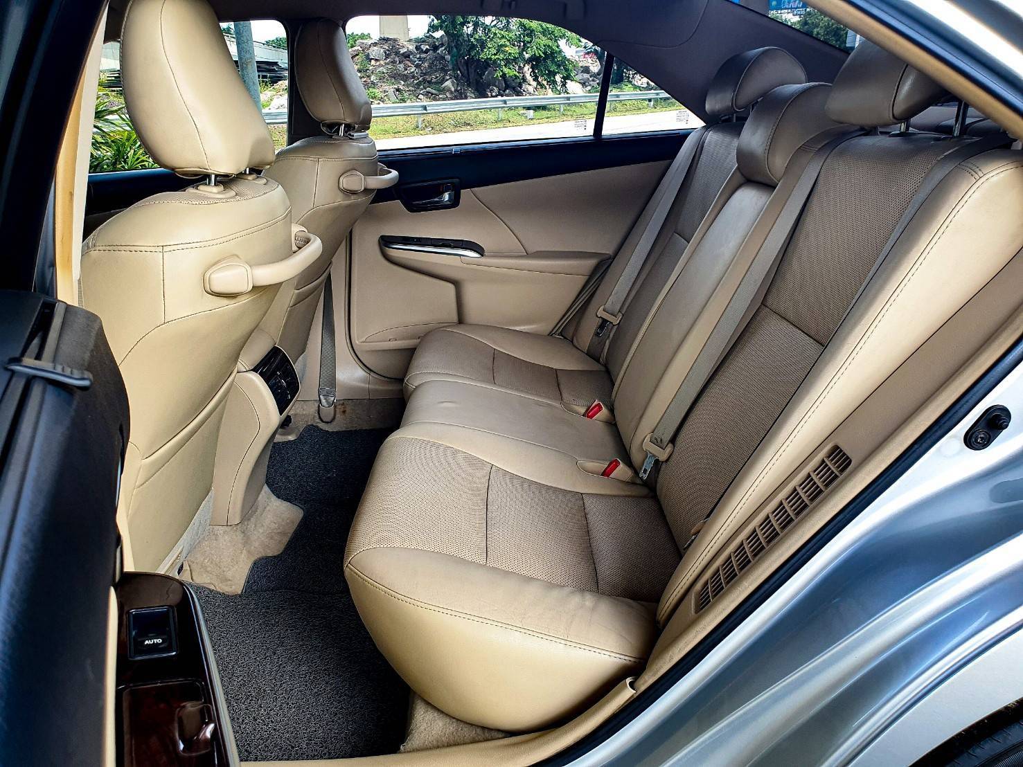 TOYOTA CAMRY 2.5 HV HYBRID DVD