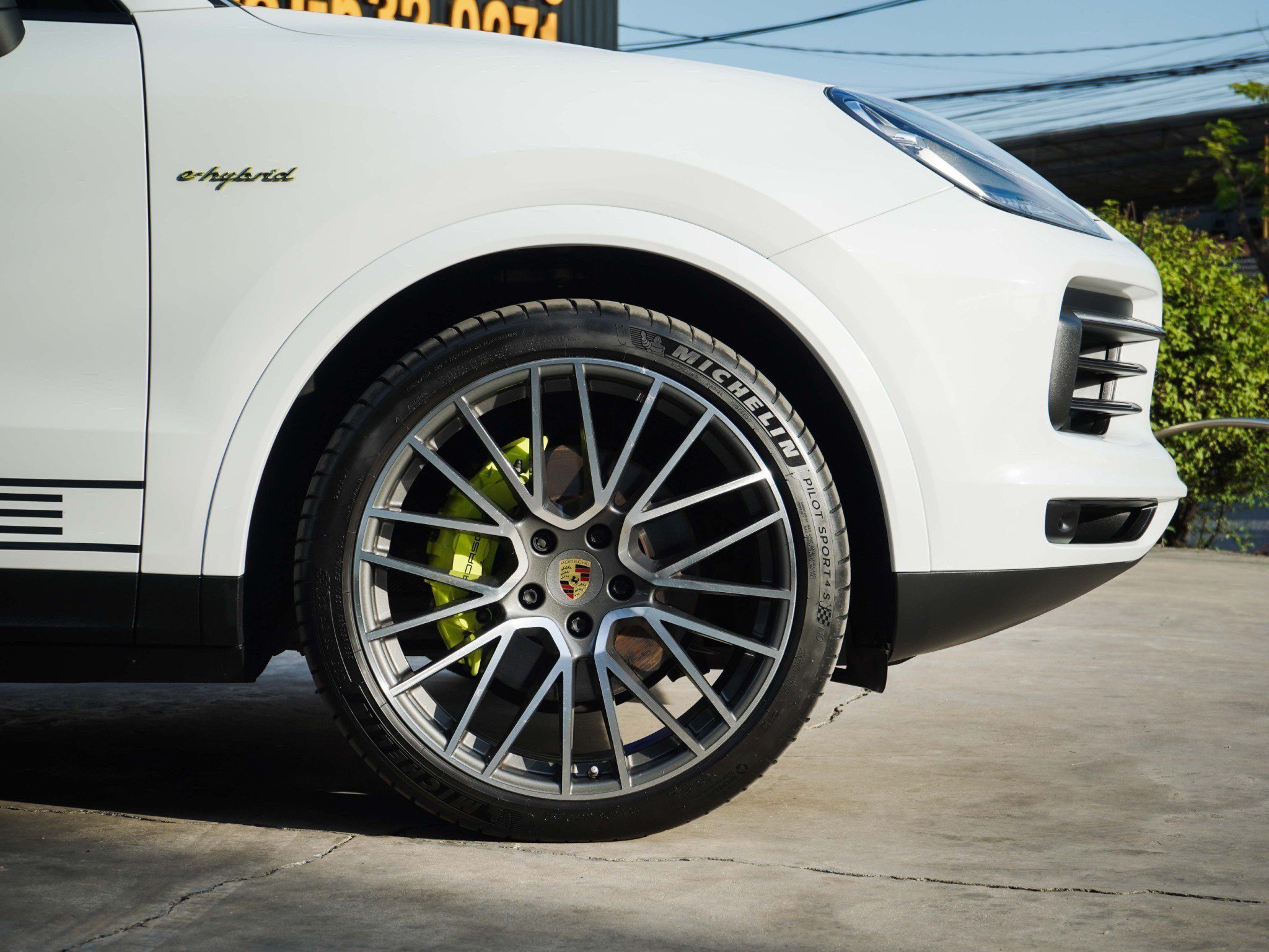 2020 Porsche Cayenne Coupe E-hybrid