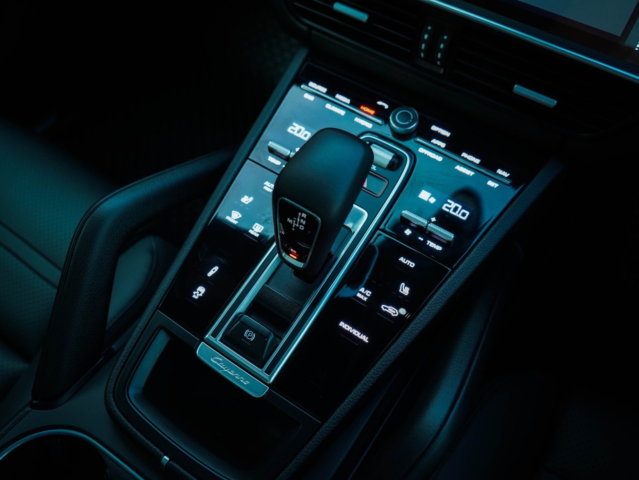 2020 Porsche Cayenne Coupe E-hybrid