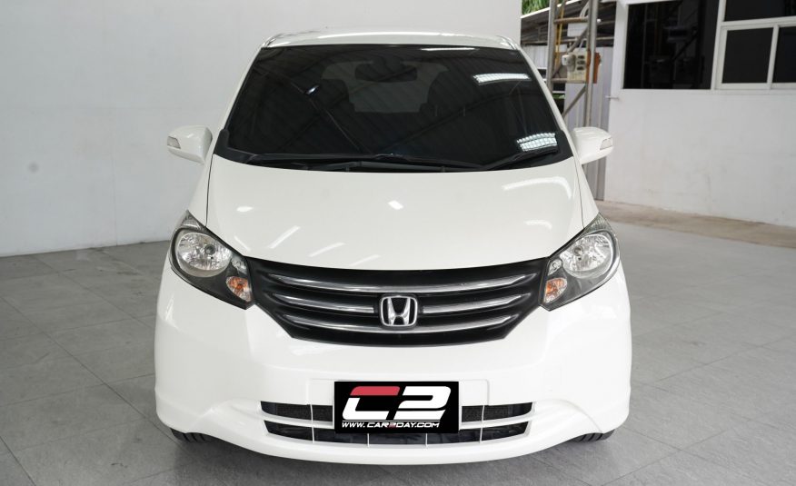 2010 HONDA FREED 1.5 E AT