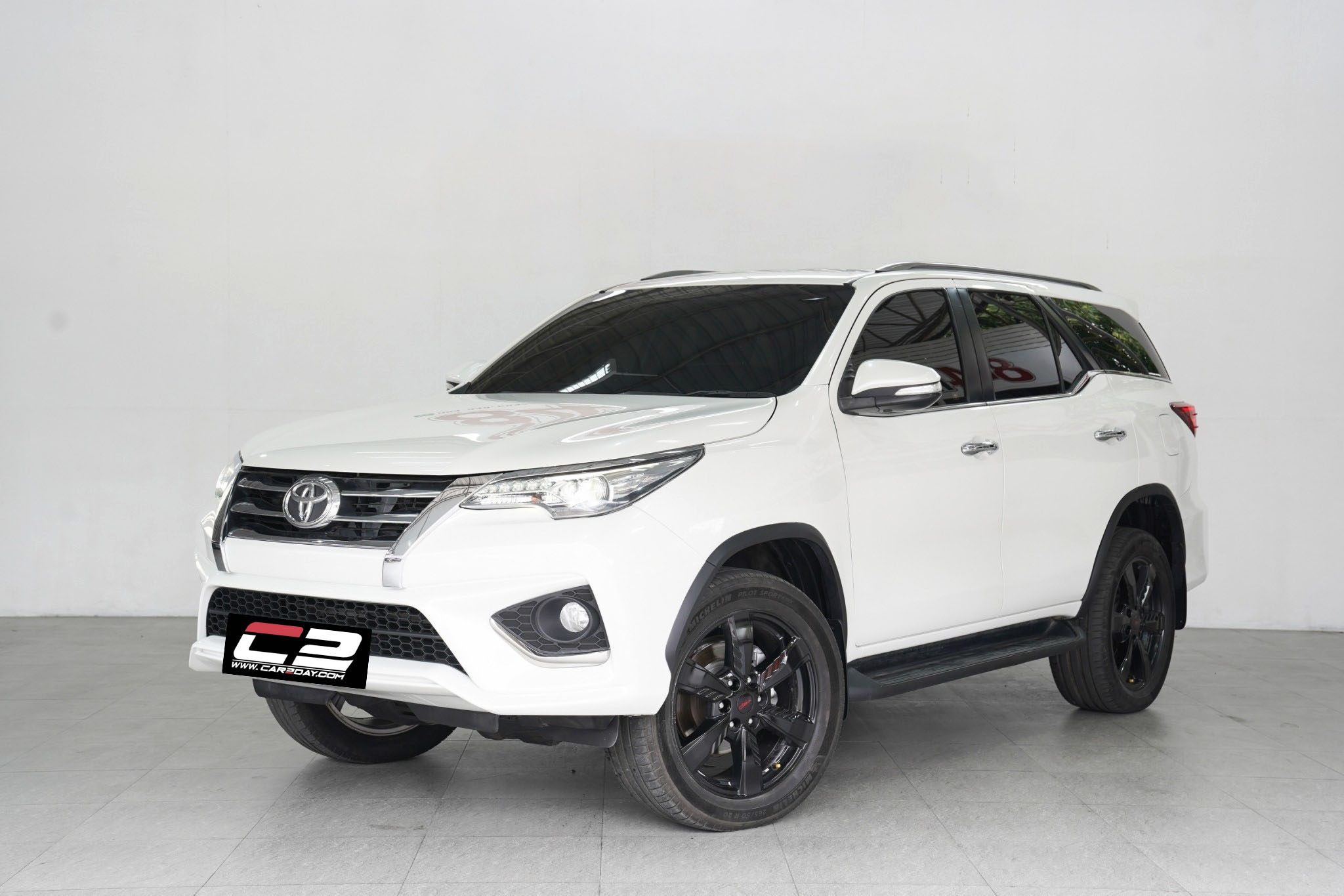 2016 TOYOTA FORTUNER 2.8 TRD SPORTIVO AT