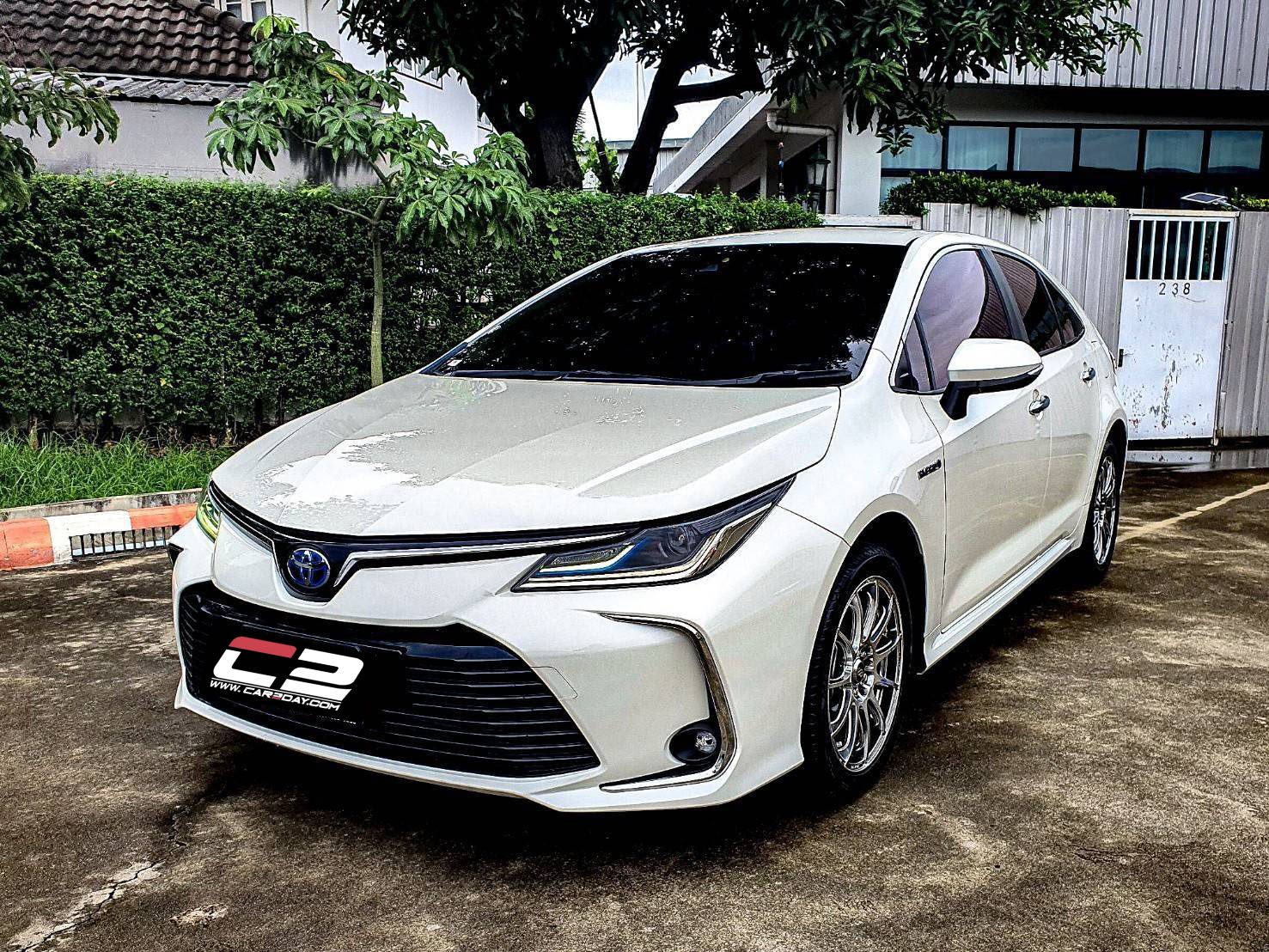 2019 TOYOTA COROLLA ALTIS 1.8 HYBRID