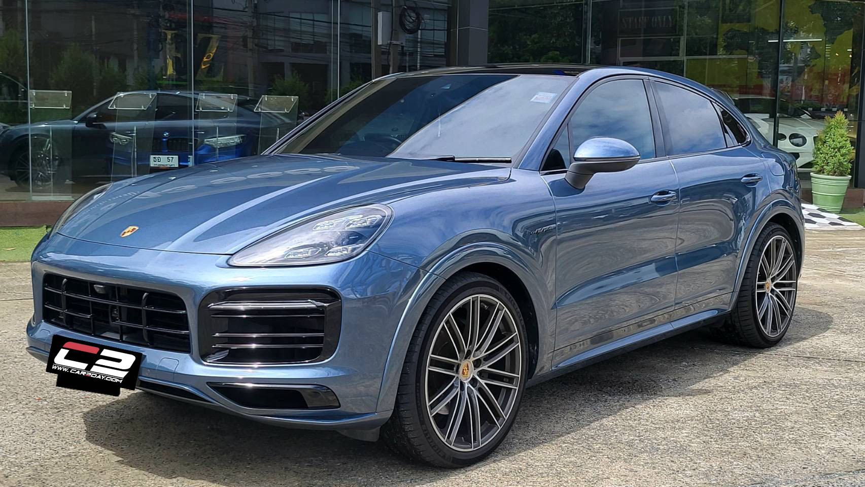 2020 Porsche Cayenne e-hybrid Coupe