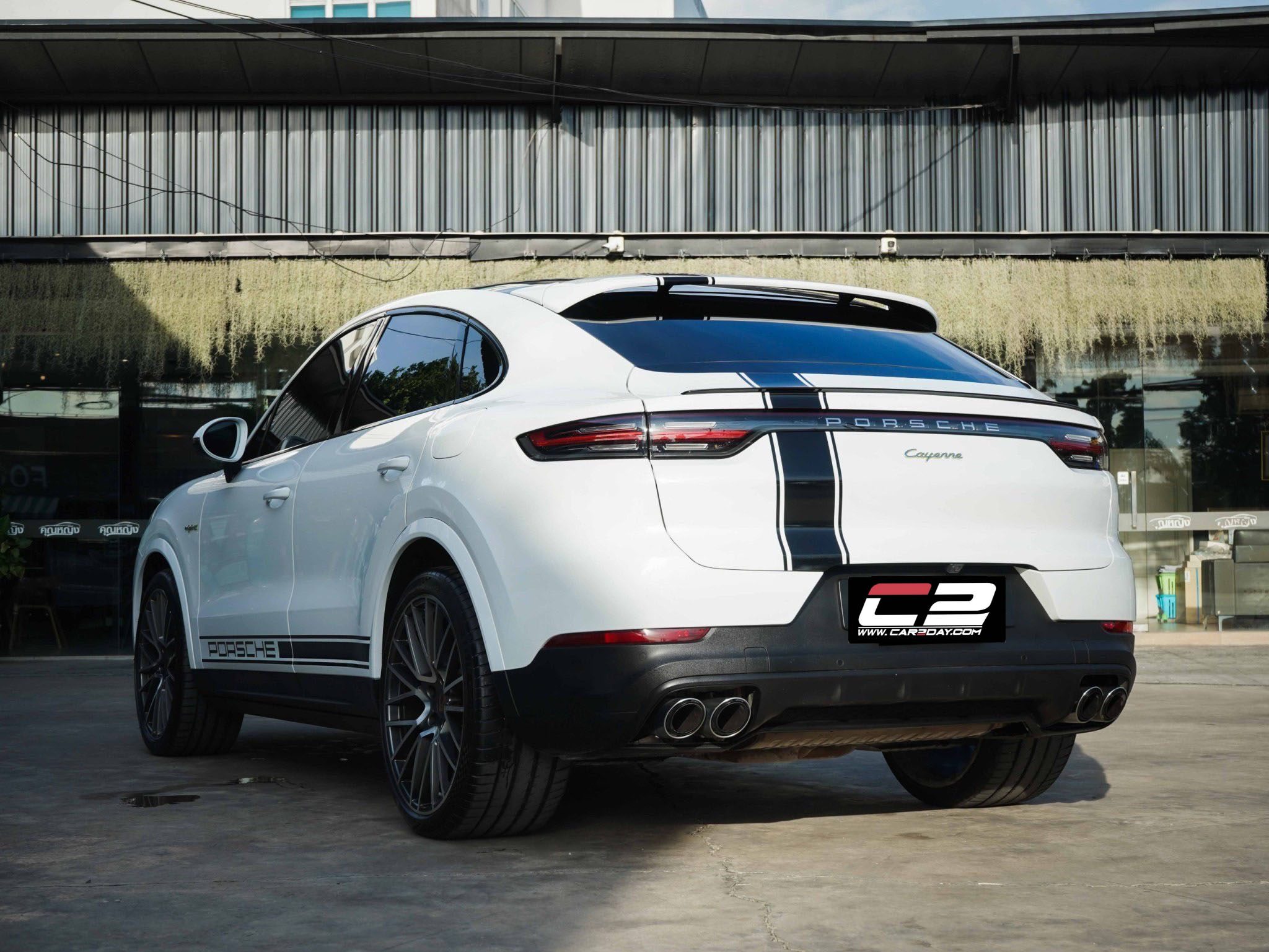 2020 Porsche Cayenne Coupe E-hybrid