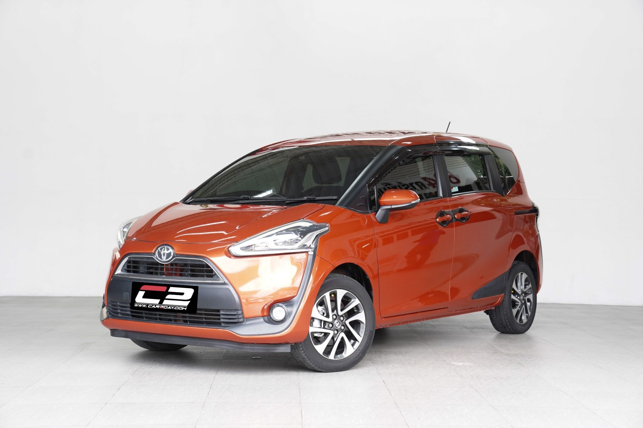 2018 TOYOTA SIENTA 1.5 V AT