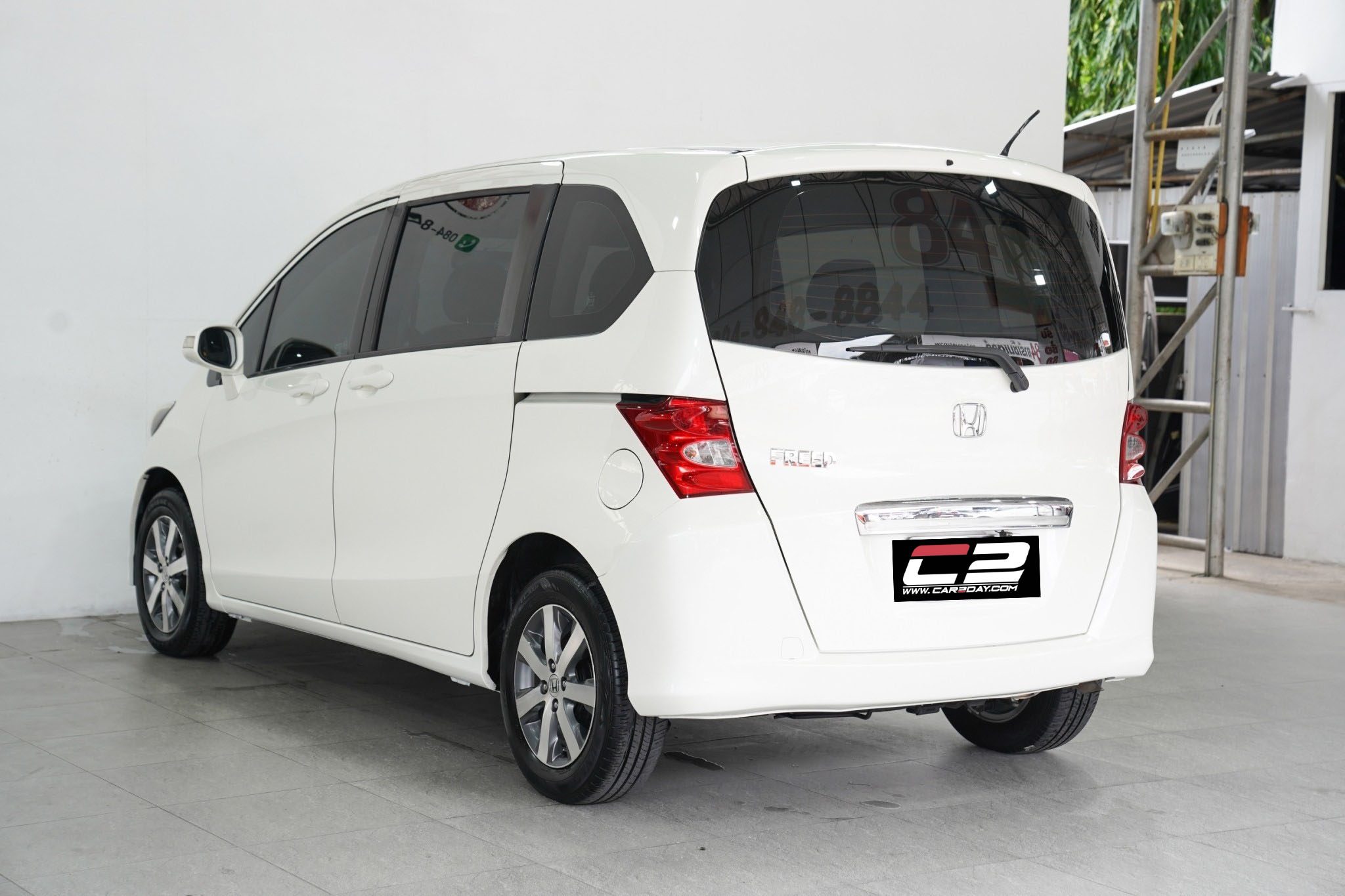 2010 HONDA FREED 1.5 E AT