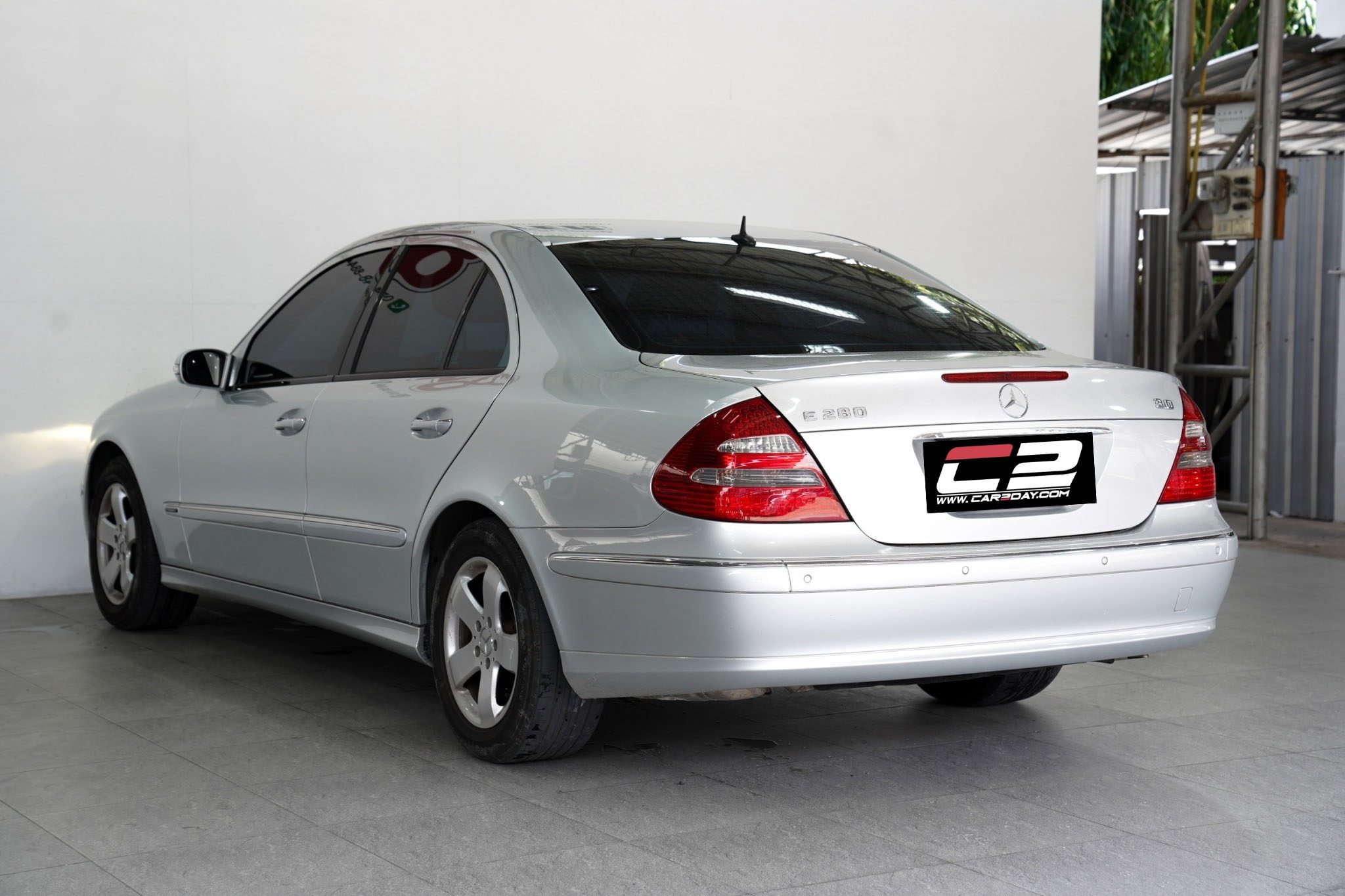 2005 BENZ E280 3.0 AVANTGARDE AT