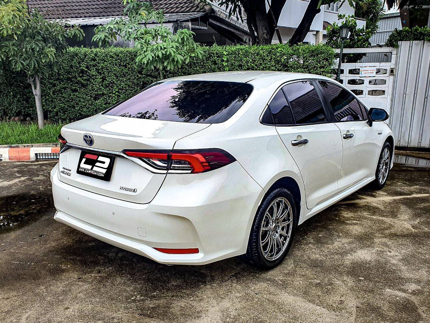 2019 TOYOTA COROLLA ALTIS 1.8 HYBRID