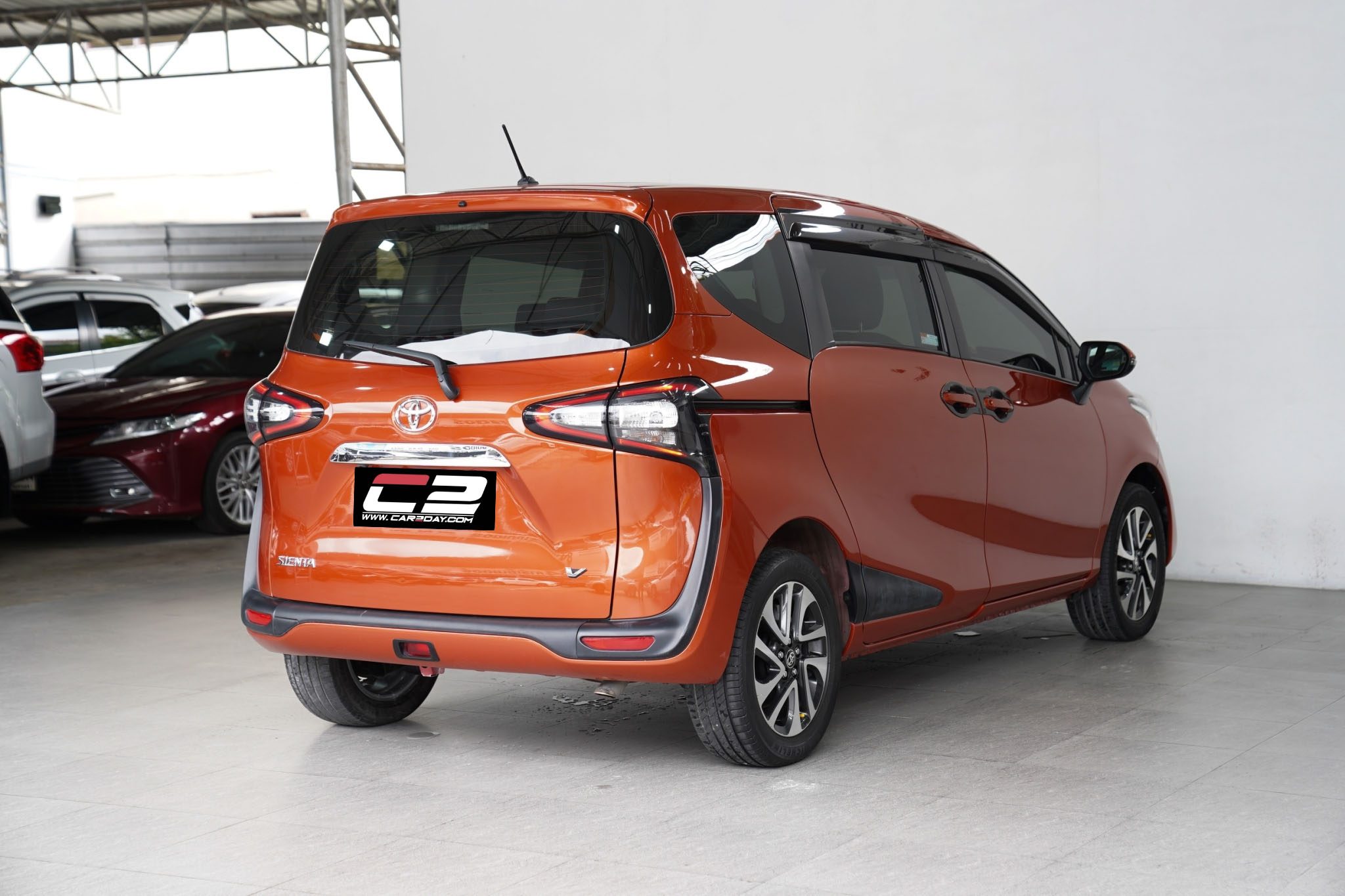 2018 TOYOTA SIENTA 1.5 V AT