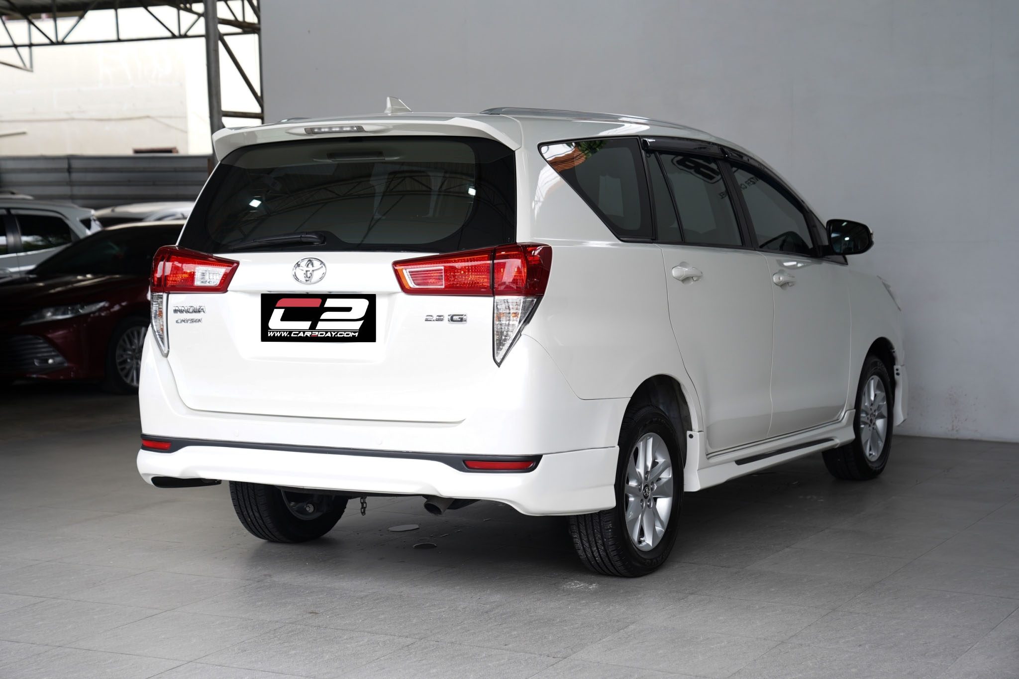 2018 TOYOTA INNOVA 2.8 G AT