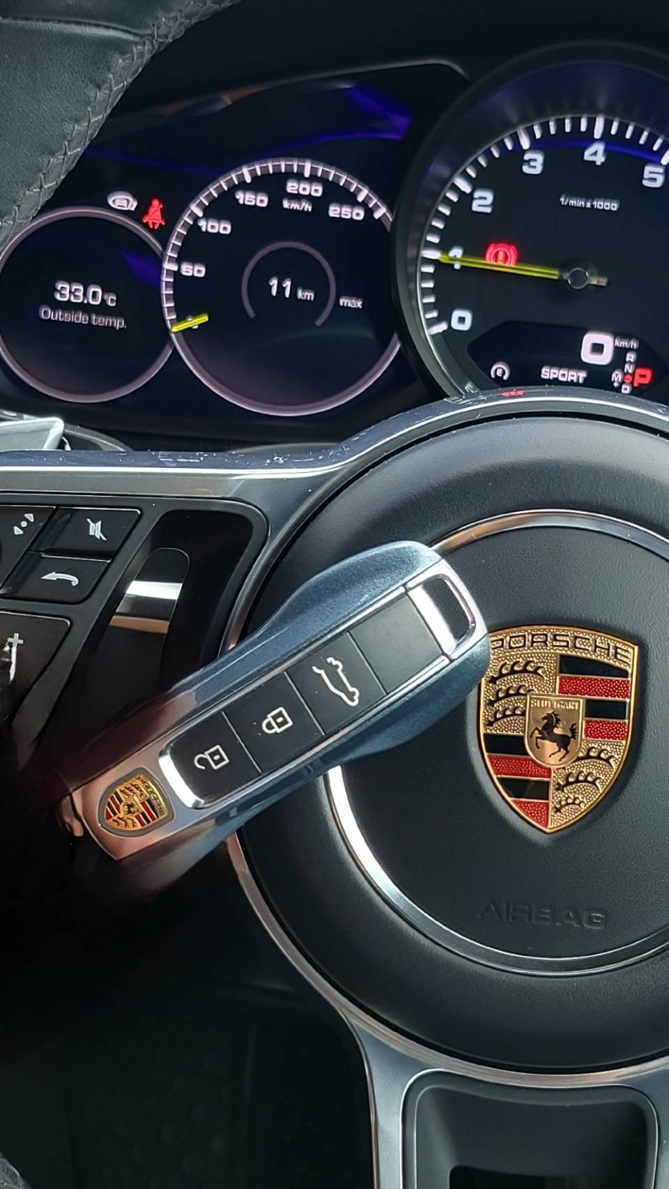 2020 Porsche Cayenne e-hybrid Coupe
