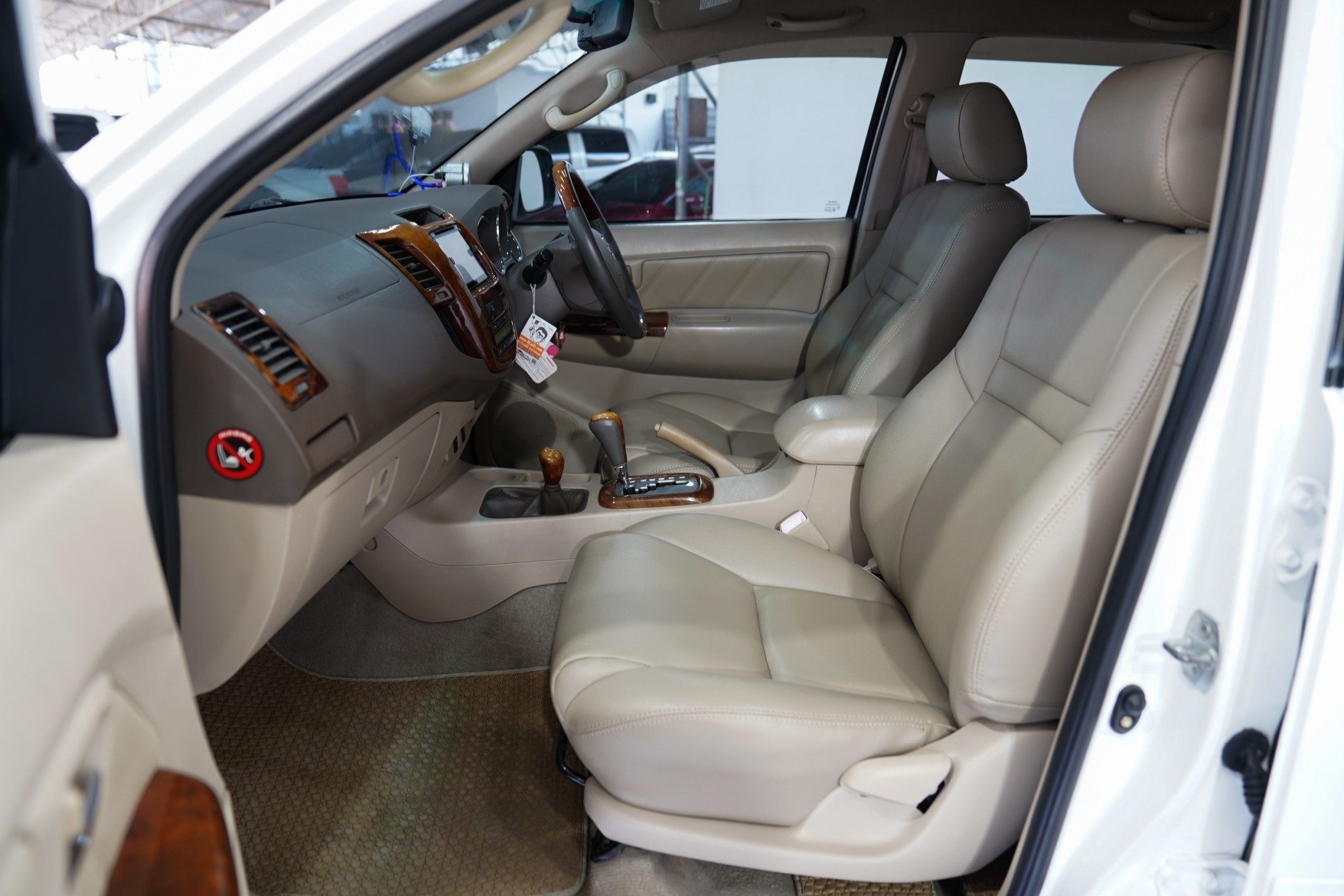 2005 TOYOTA FORTUNER 3.0 V AT