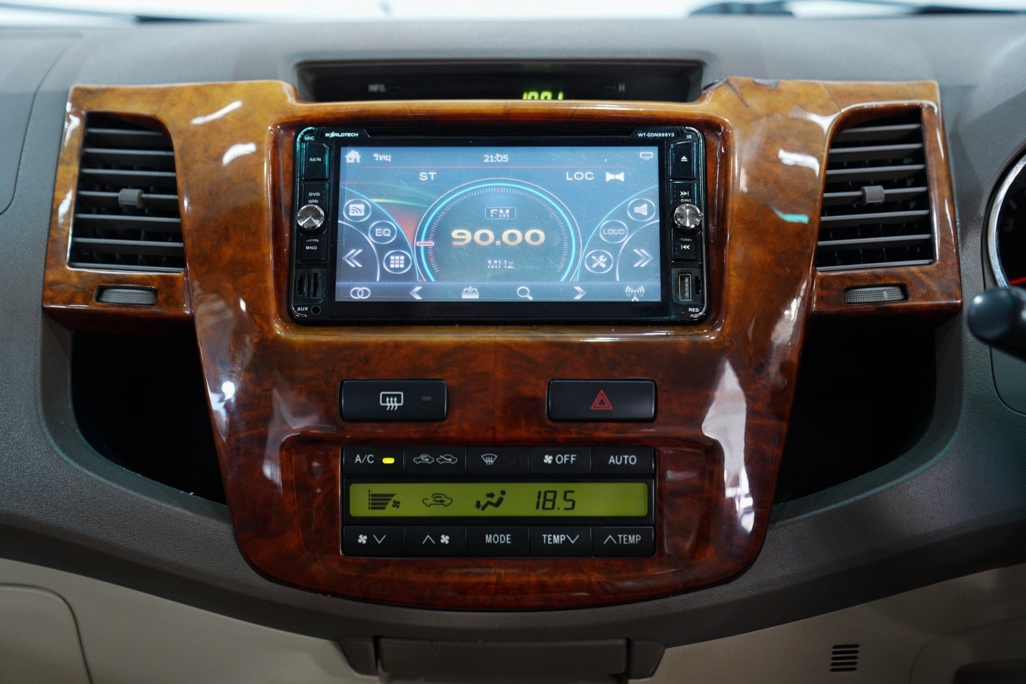 2005 TOYOTA FORTUNER 3.0 V AT