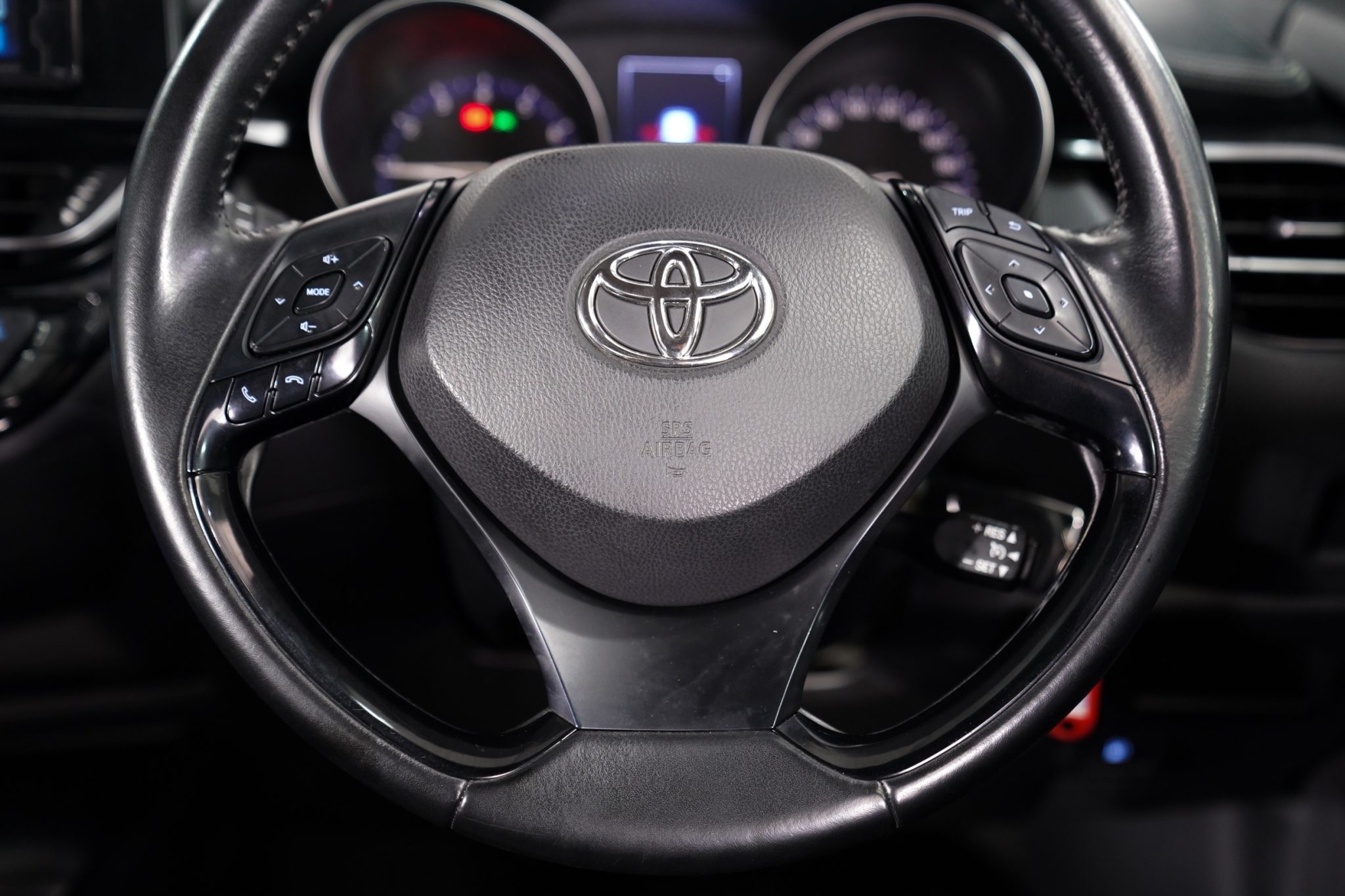 2019 TOYOTA CHR 1.8 Entry AT