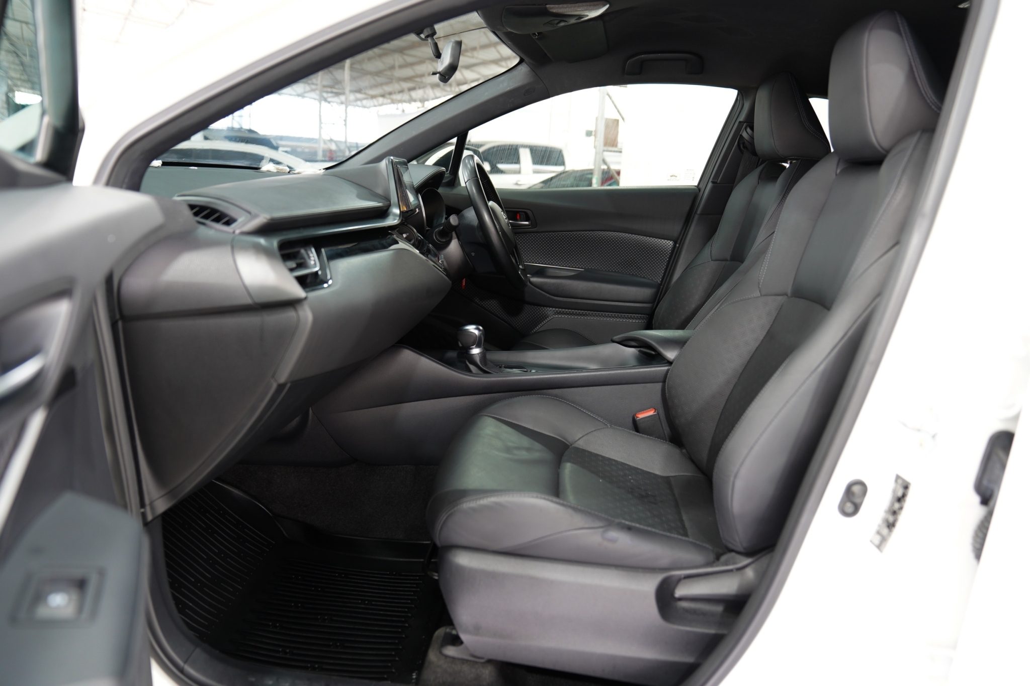 2019 TOYOTA CHR 1.8 Entry AT