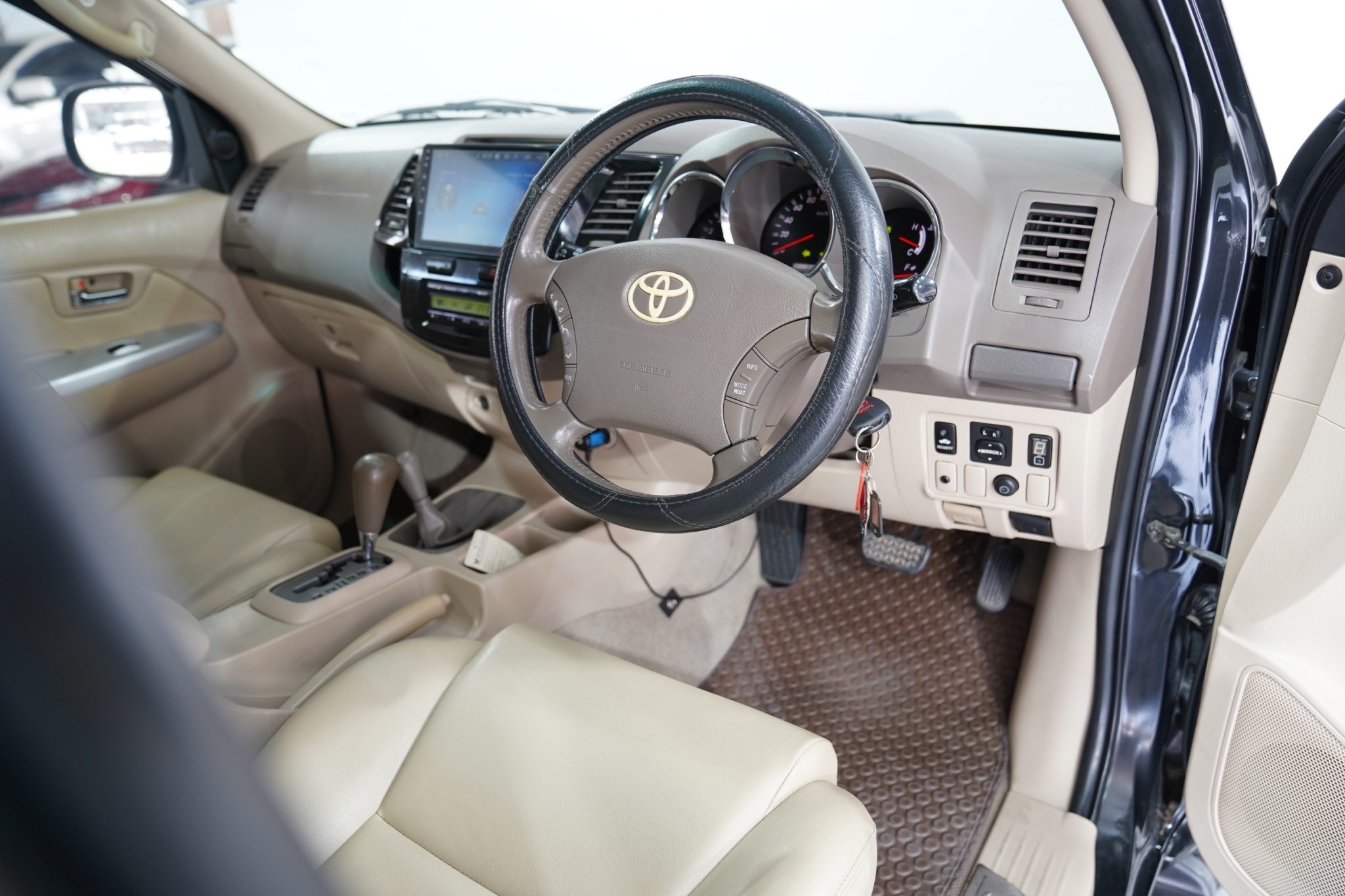 2005 TOYOTA FORTUNER 3.0 V D4D AT4WD