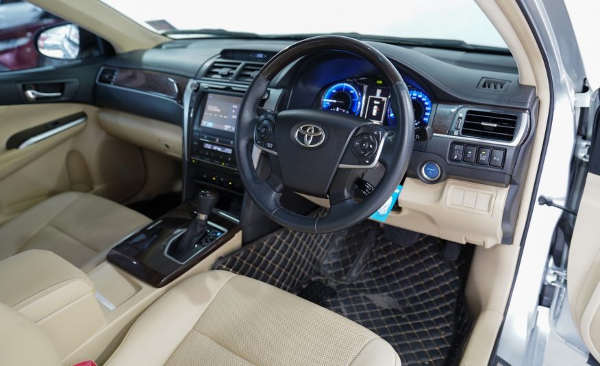 2016 TOYOTA CAMRY 2.5 HYBRID AT