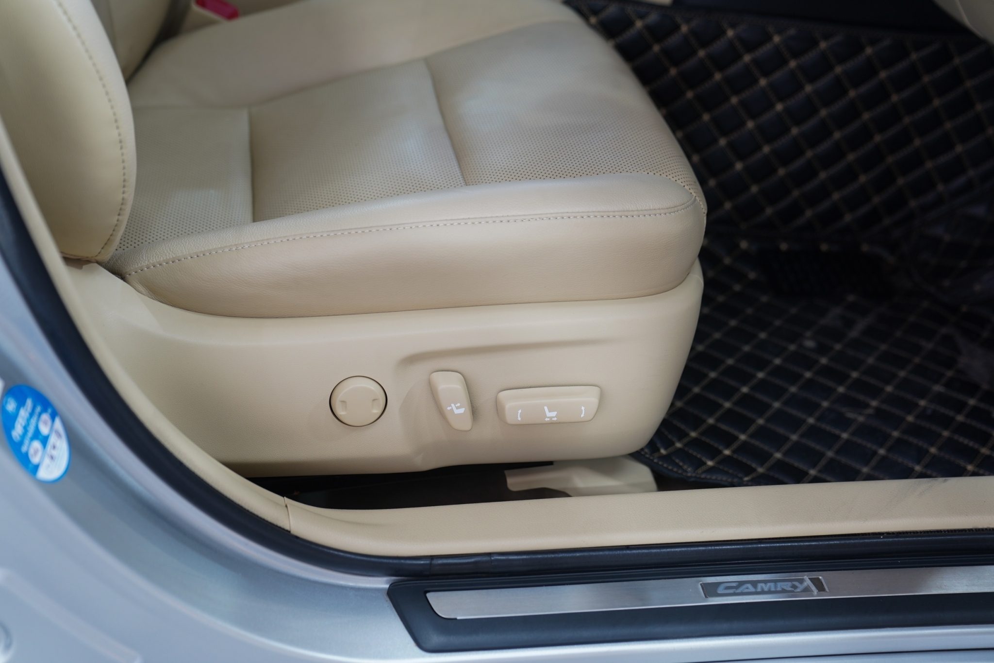 2016 TOYOTA CAMRY 2.5 HYBRID AT