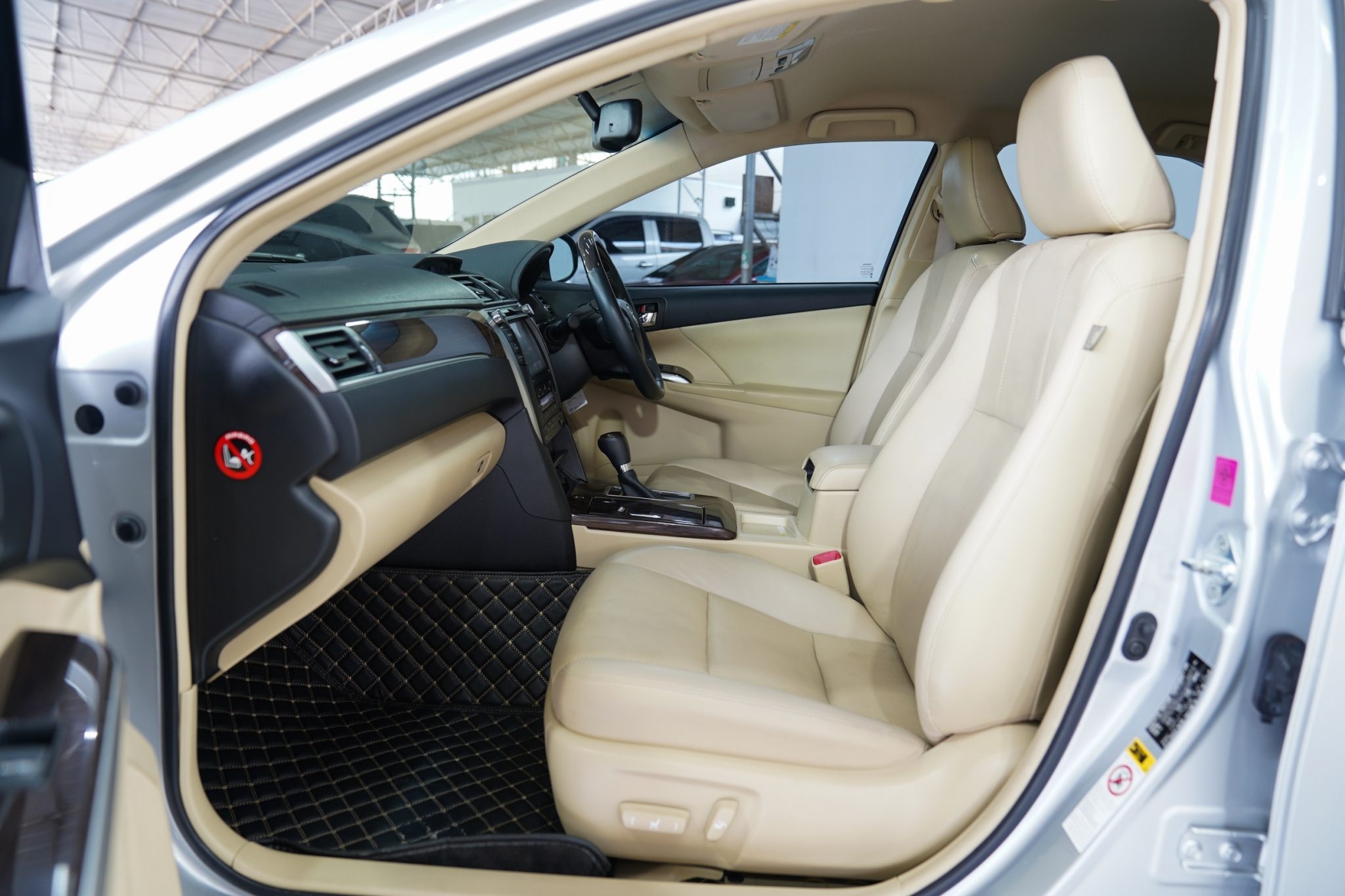 2016 TOYOTA CAMRY 2.5 HYBRID AT