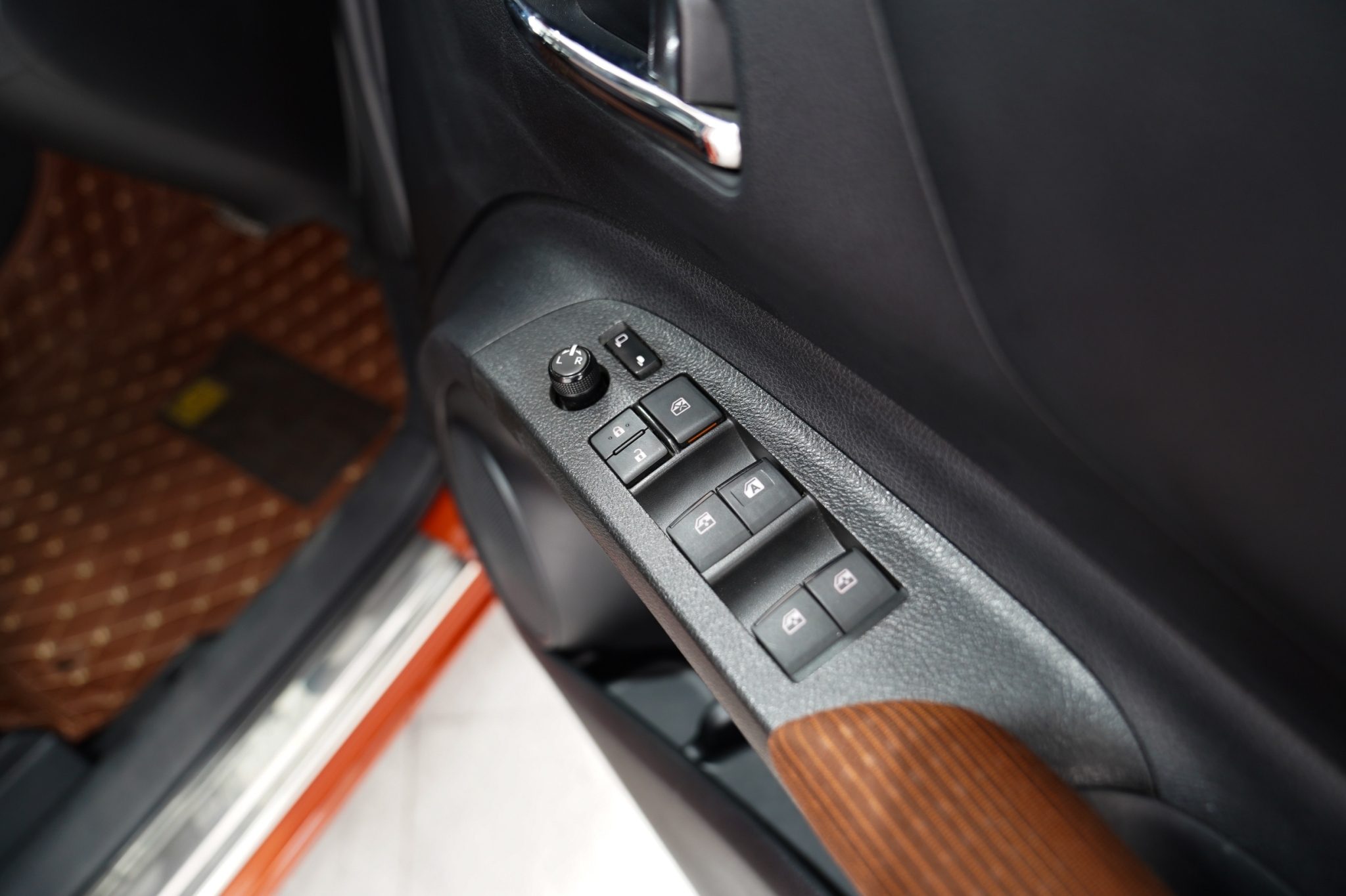 2018 TOYOTA SIENTA 1.5 V AT