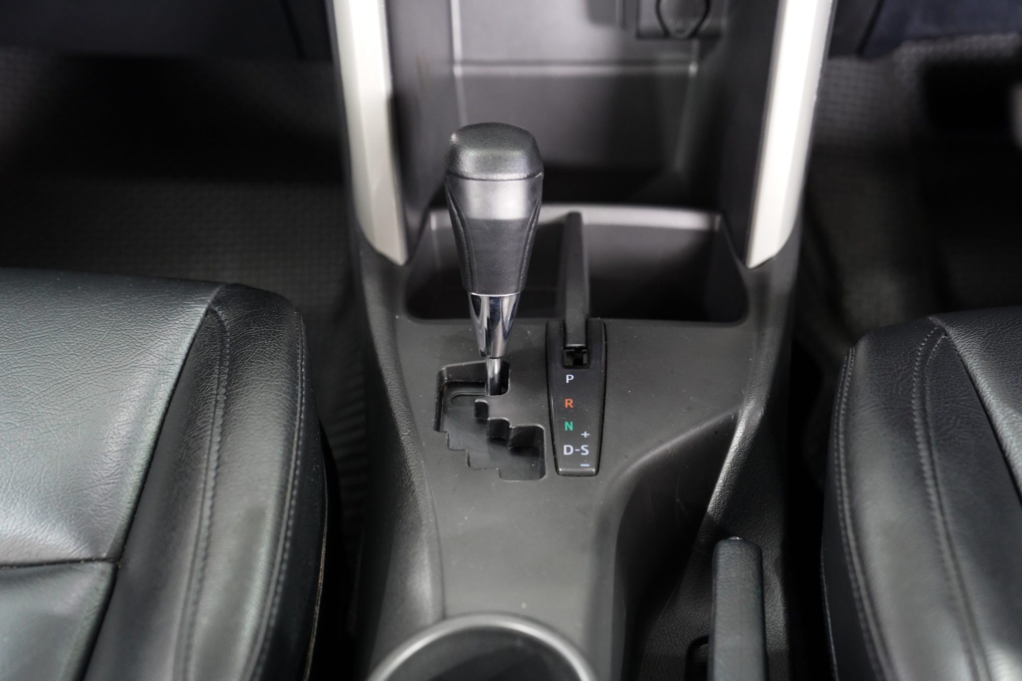 2018 TOYOTA INNOVA 2.8 G AT
