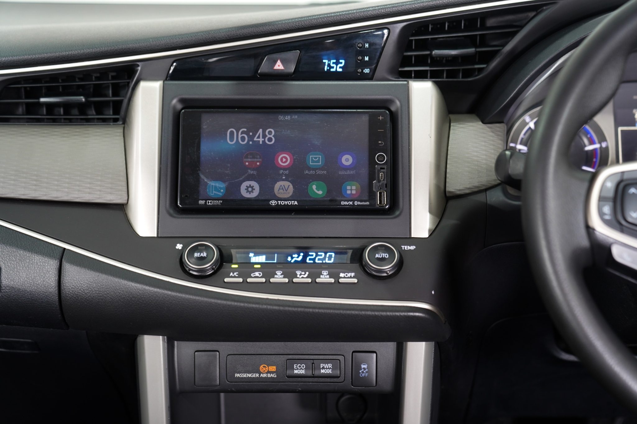 2018 TOYOTA INNOVA 2.8 G AT
