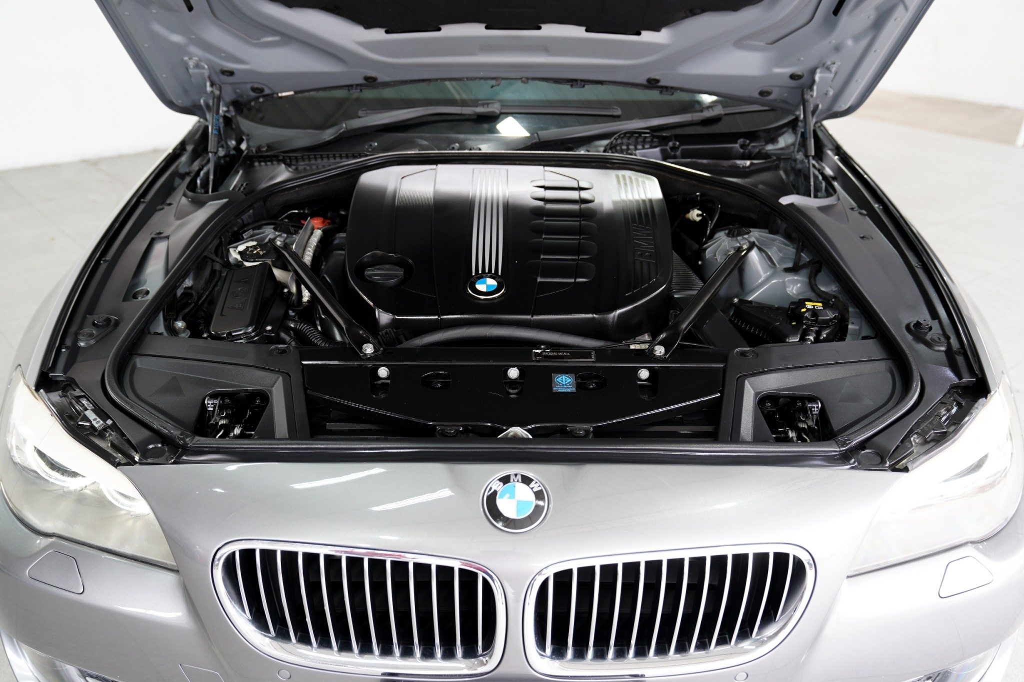 2011 BMW 525d 3.0 AT