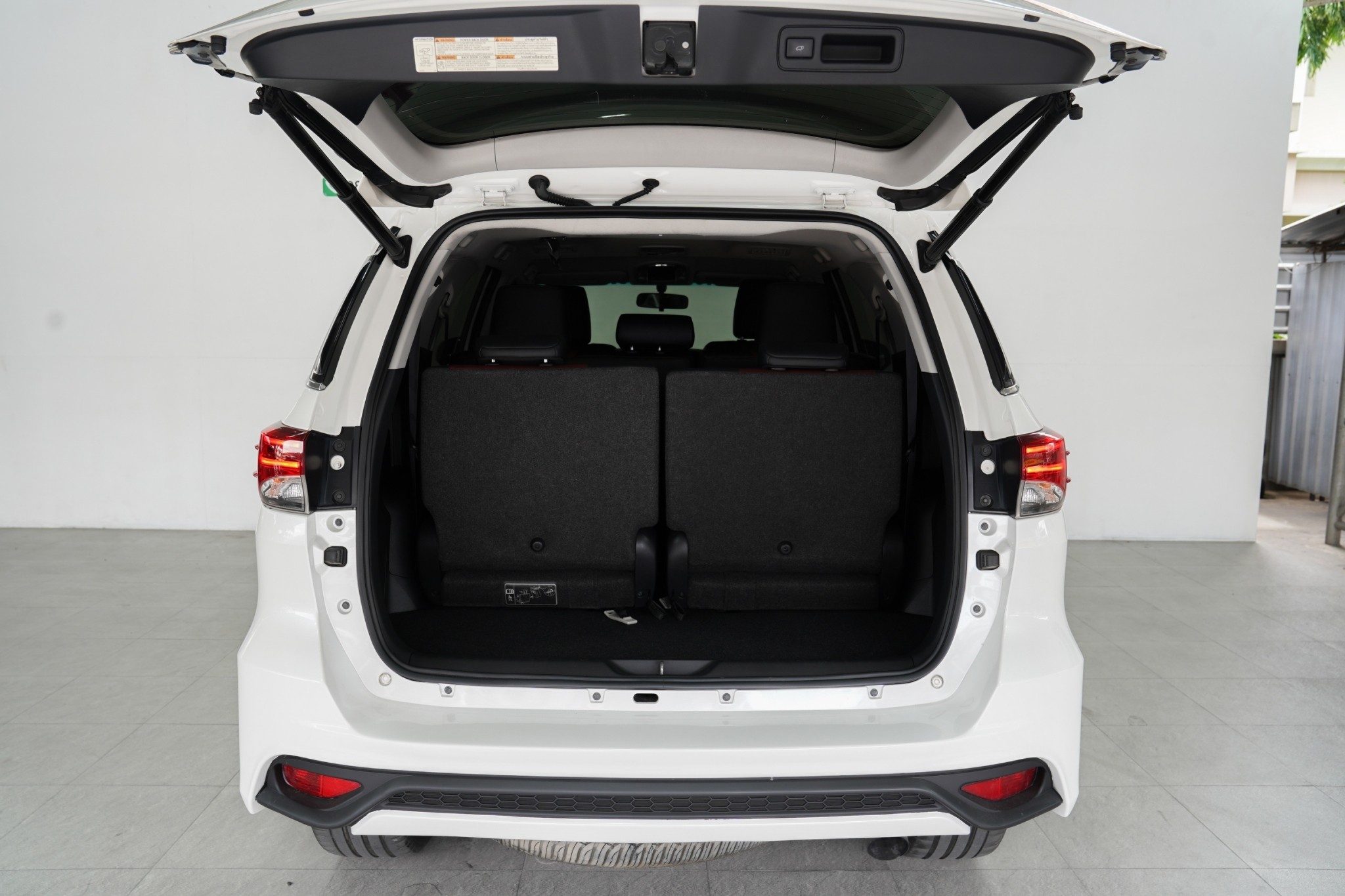 2016 TOYOTA FORTUNER 2.8 TRD SPORTIVO AT