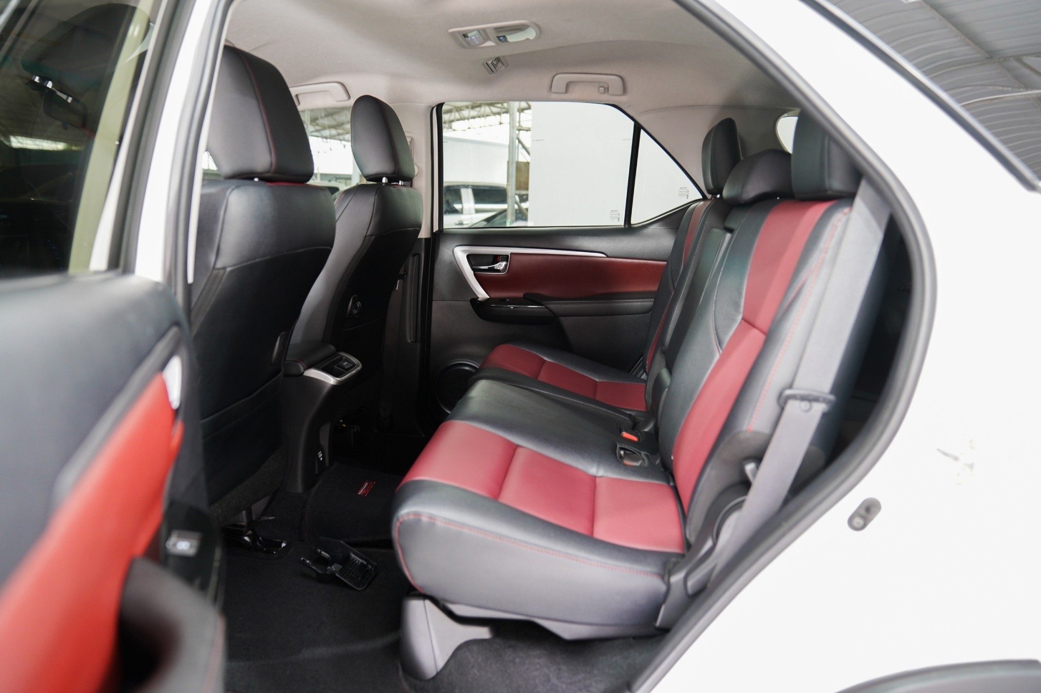 2016 TOYOTA FORTUNER 2.8 TRD SPORTIVO AT