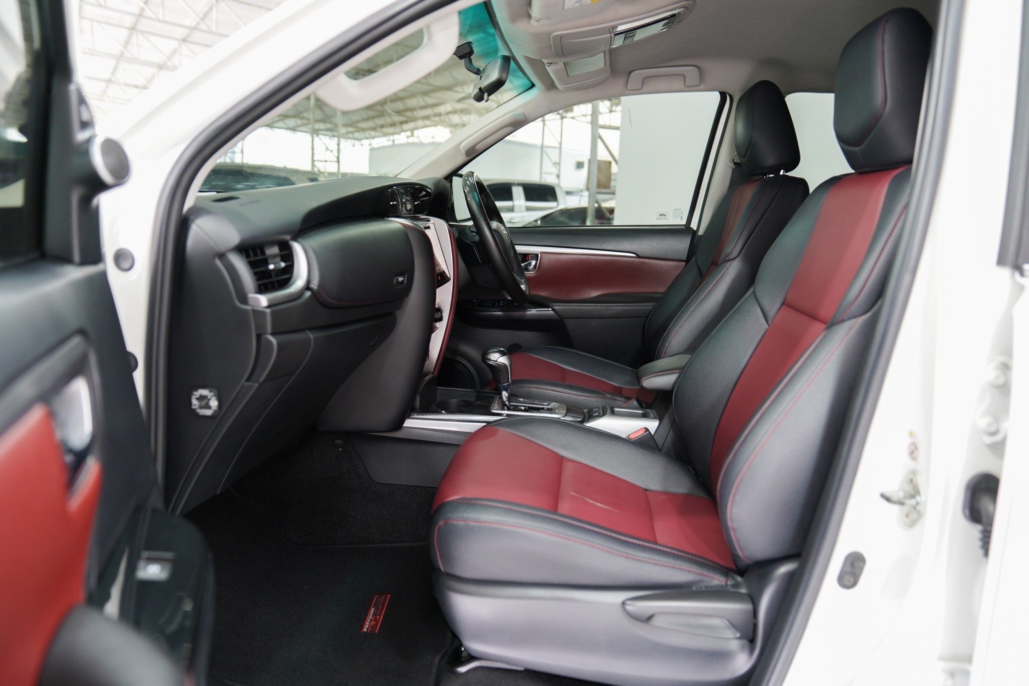 2016 TOYOTA FORTUNER 2.8 TRD SPORTIVO AT