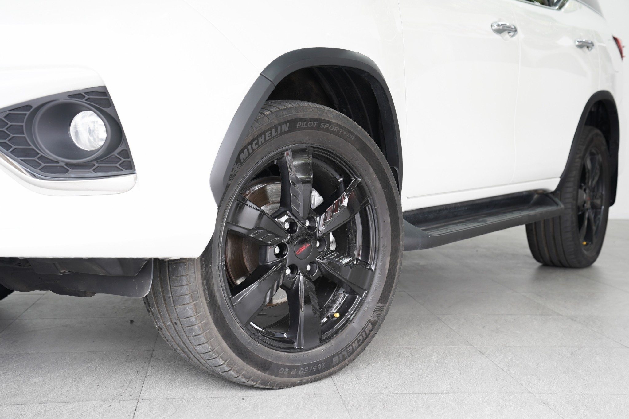2016 TOYOTA FORTUNER 2.8 TRD SPORTIVO AT