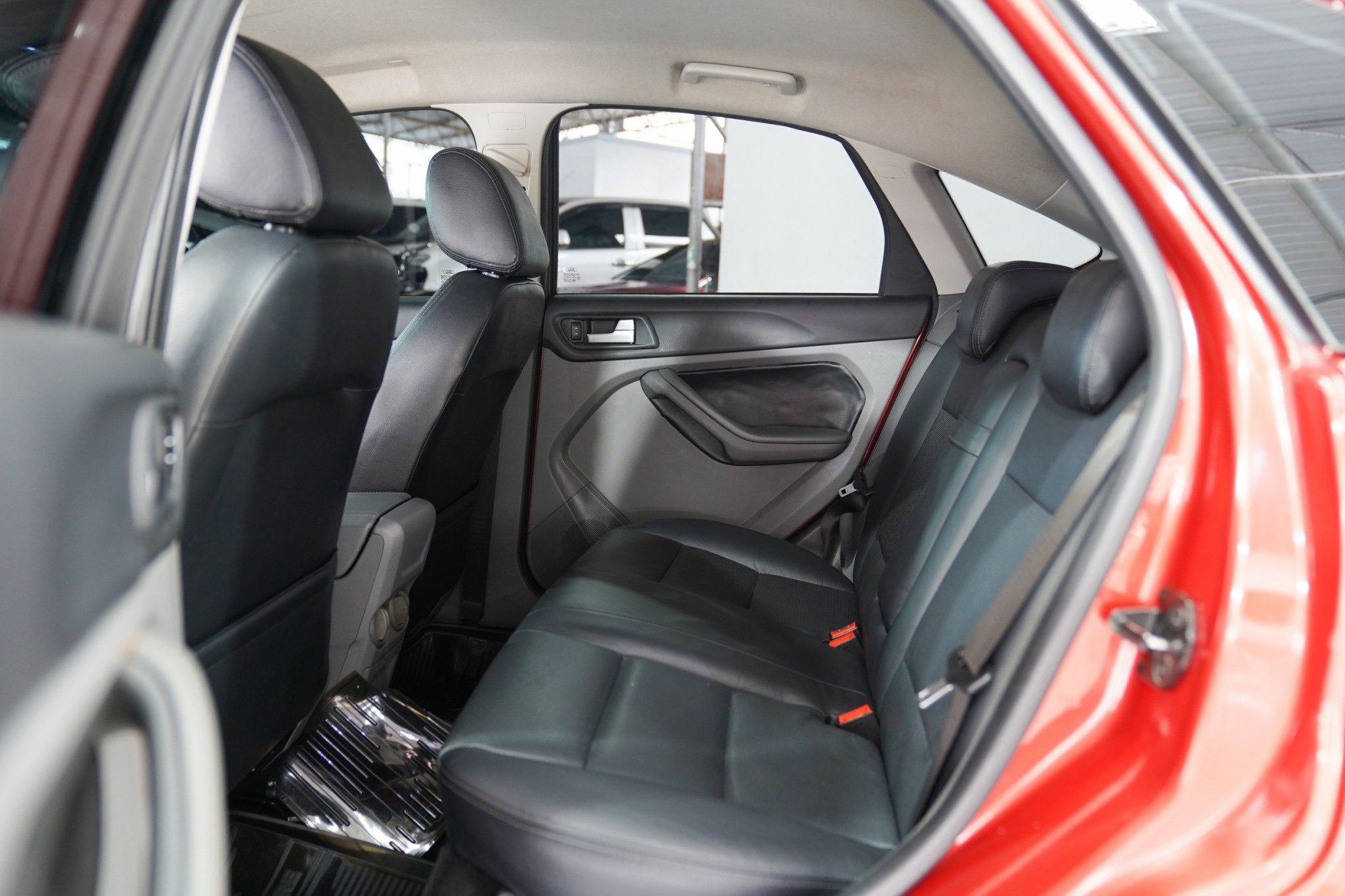 FORD FOCUS 2.0 S AT