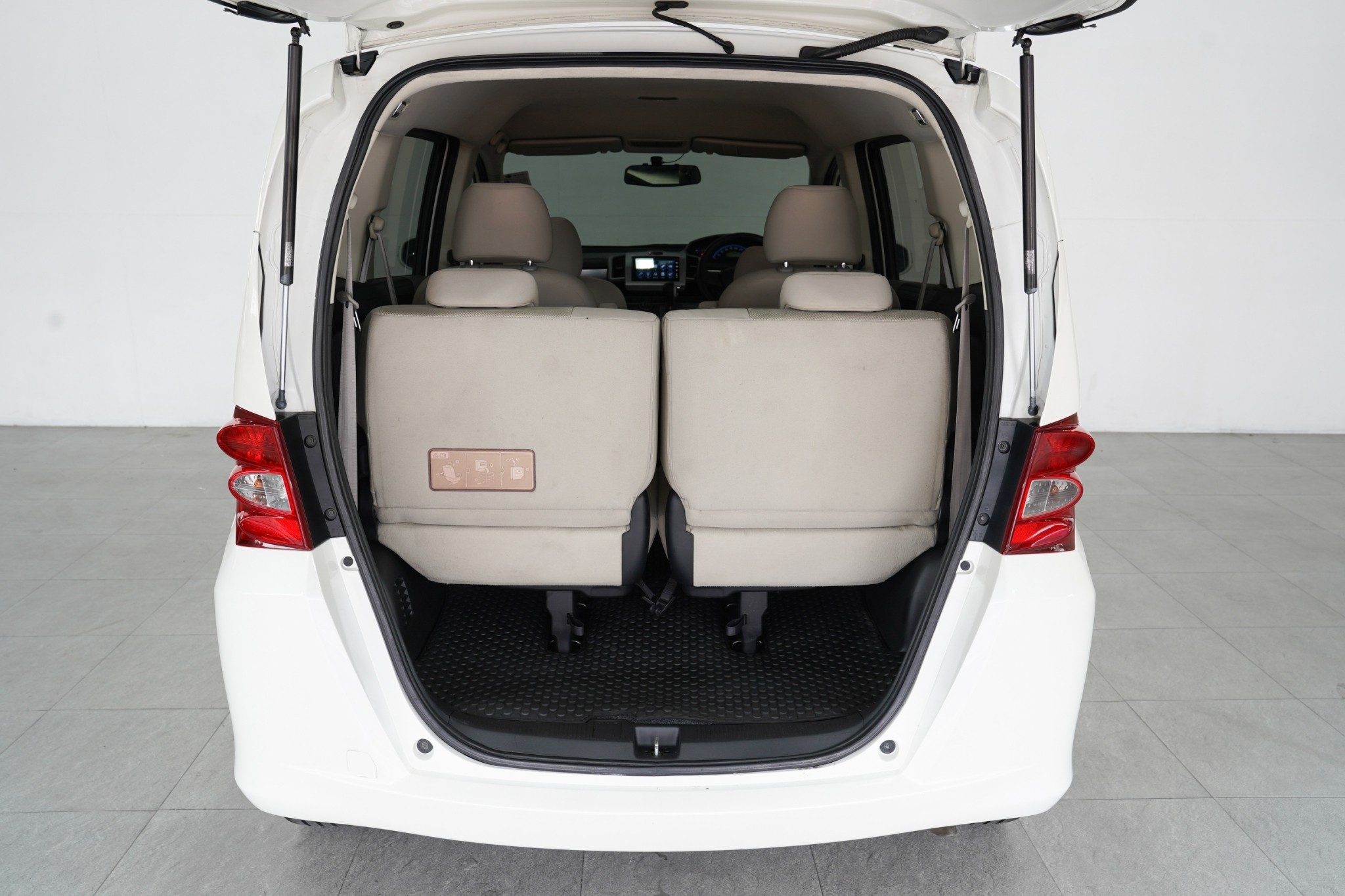 2010 HONDA FREED 1.5 E AT