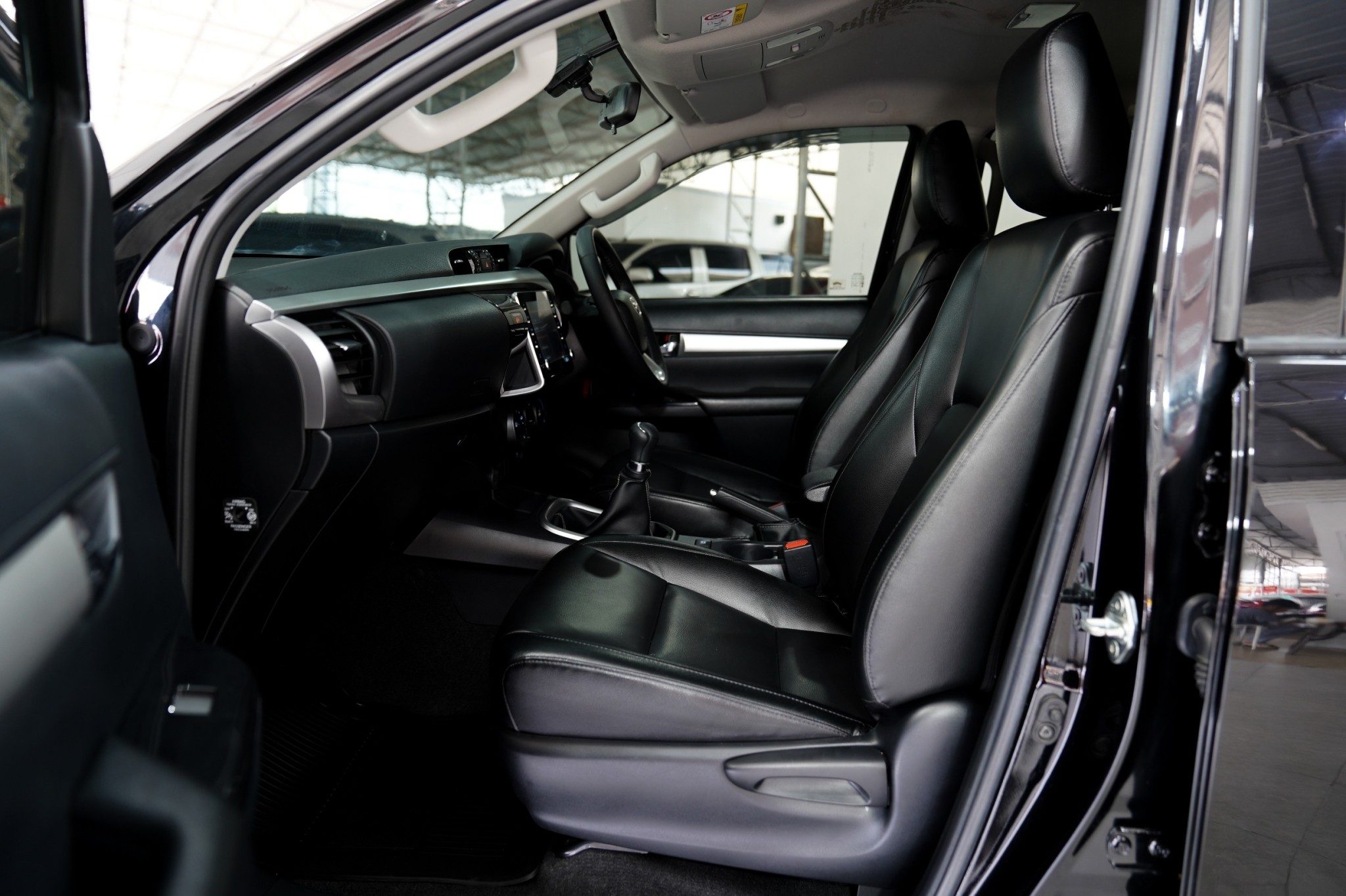 2020 TOYOTA HILUX REVO DOUBLE CAB PRERUNNER 2.4 mid MT